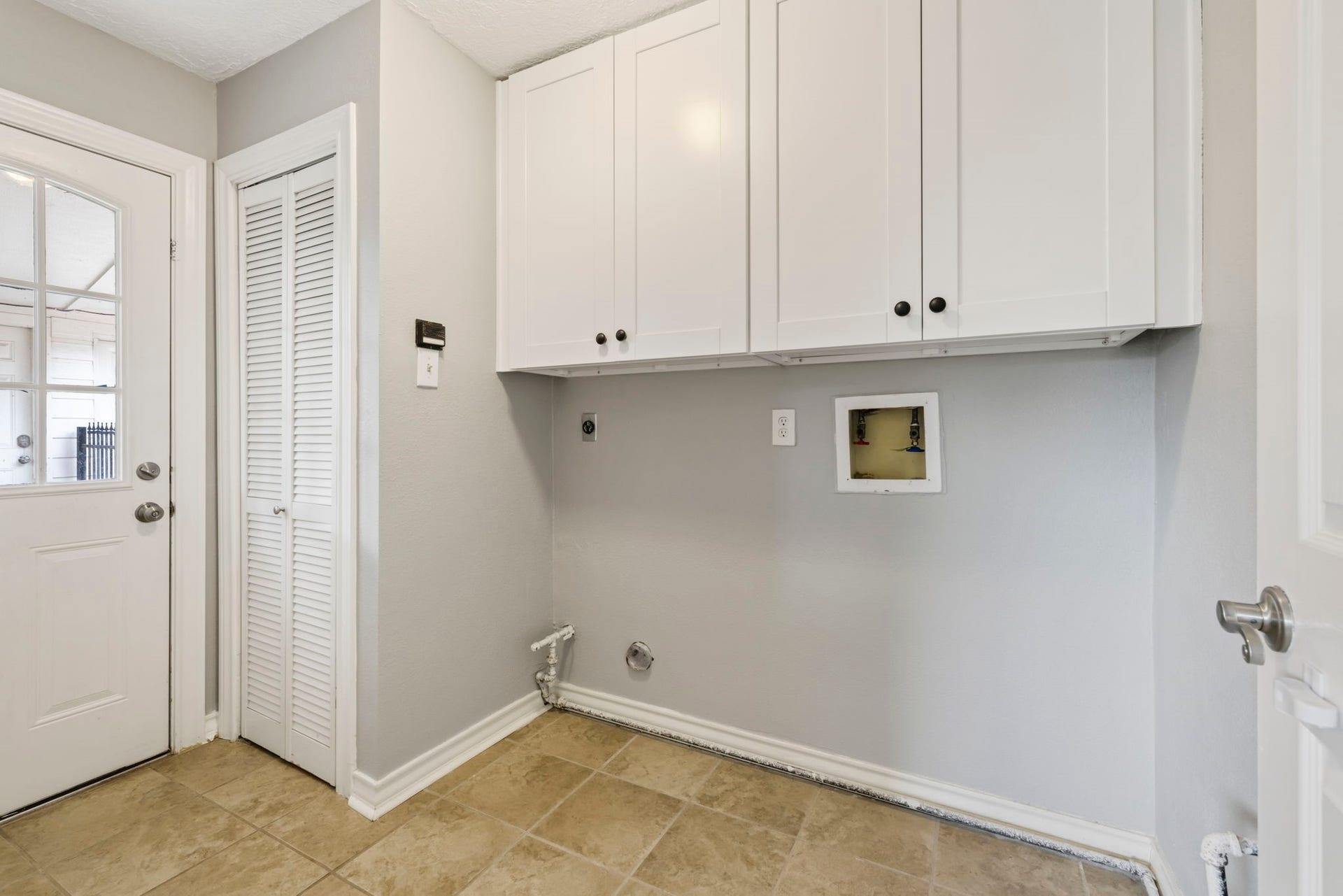 14719 Rio Pinar Drive, Houston, TX 77095 Utility Room has Gas Connection for Dryer