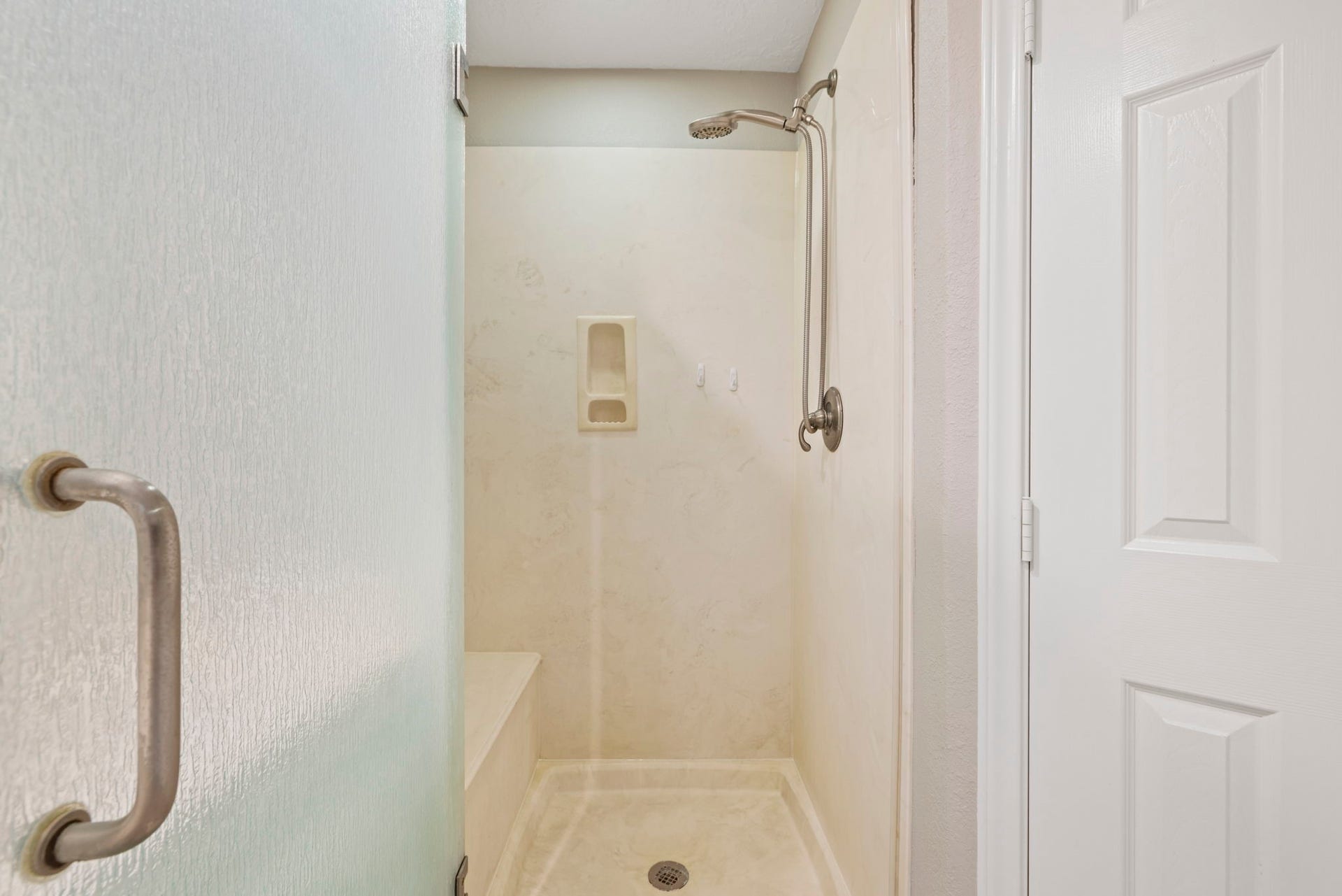 14719 Rio Pinar Drive, Houston, TX 77095 Separate Shower in Primary Bathroom