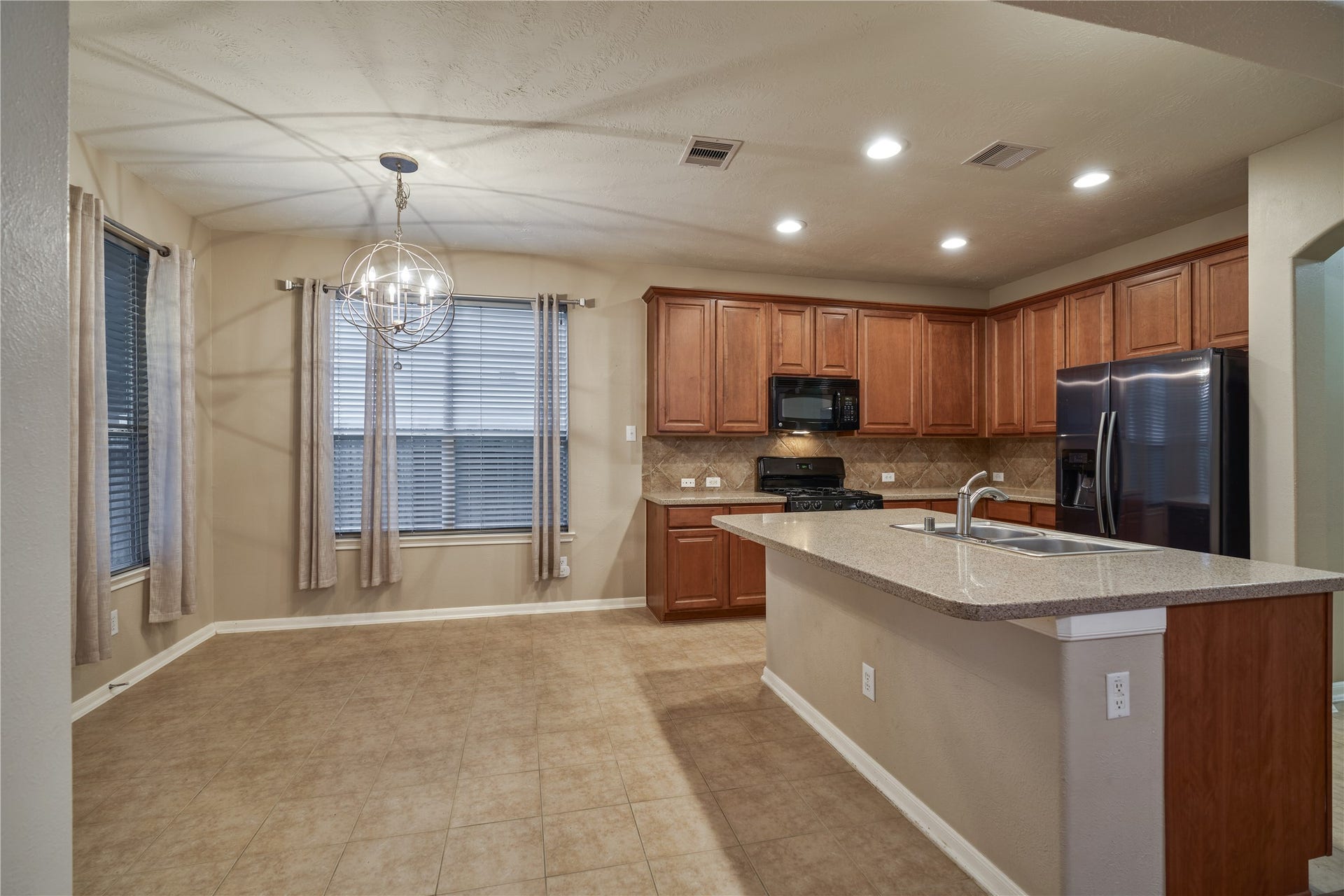 17250 Lafayette Hollow Lane, Humble, TX 77346 17250 Lafayette Hollow Lane, Humble, TX 77346