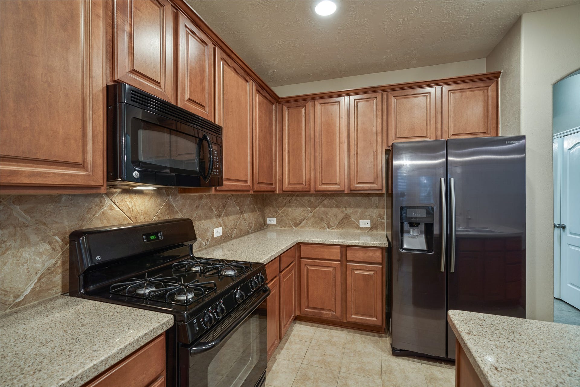 17250 Lafayette Hollow Lane, Humble, TX 77346 17250 Lafayette Hollow Lane, Humble, TX 77346