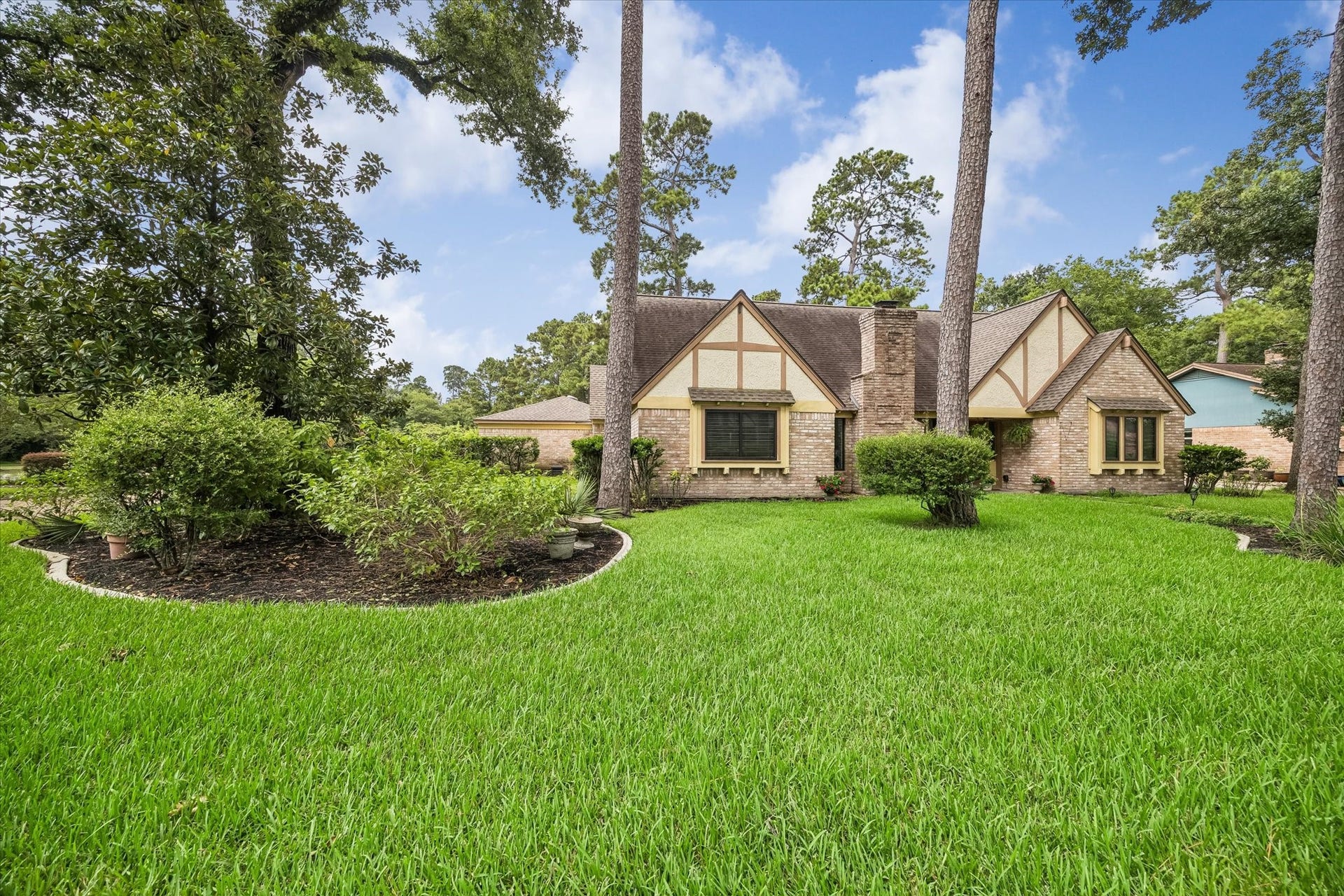 2226 Hidden Creek Drive, Houston, TX 77339 2226 Hidden Creek Drive, Houston, TX 77339