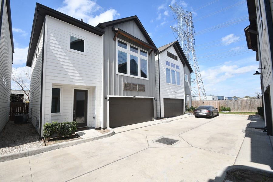 Property photo for 5904 Gardendale Drive, #B, Houston, TX