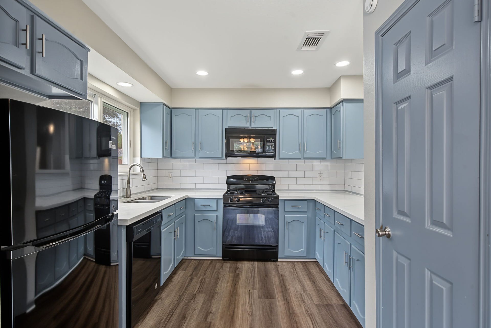 8406 Woodland Willows Drive, Houston, TX 77083