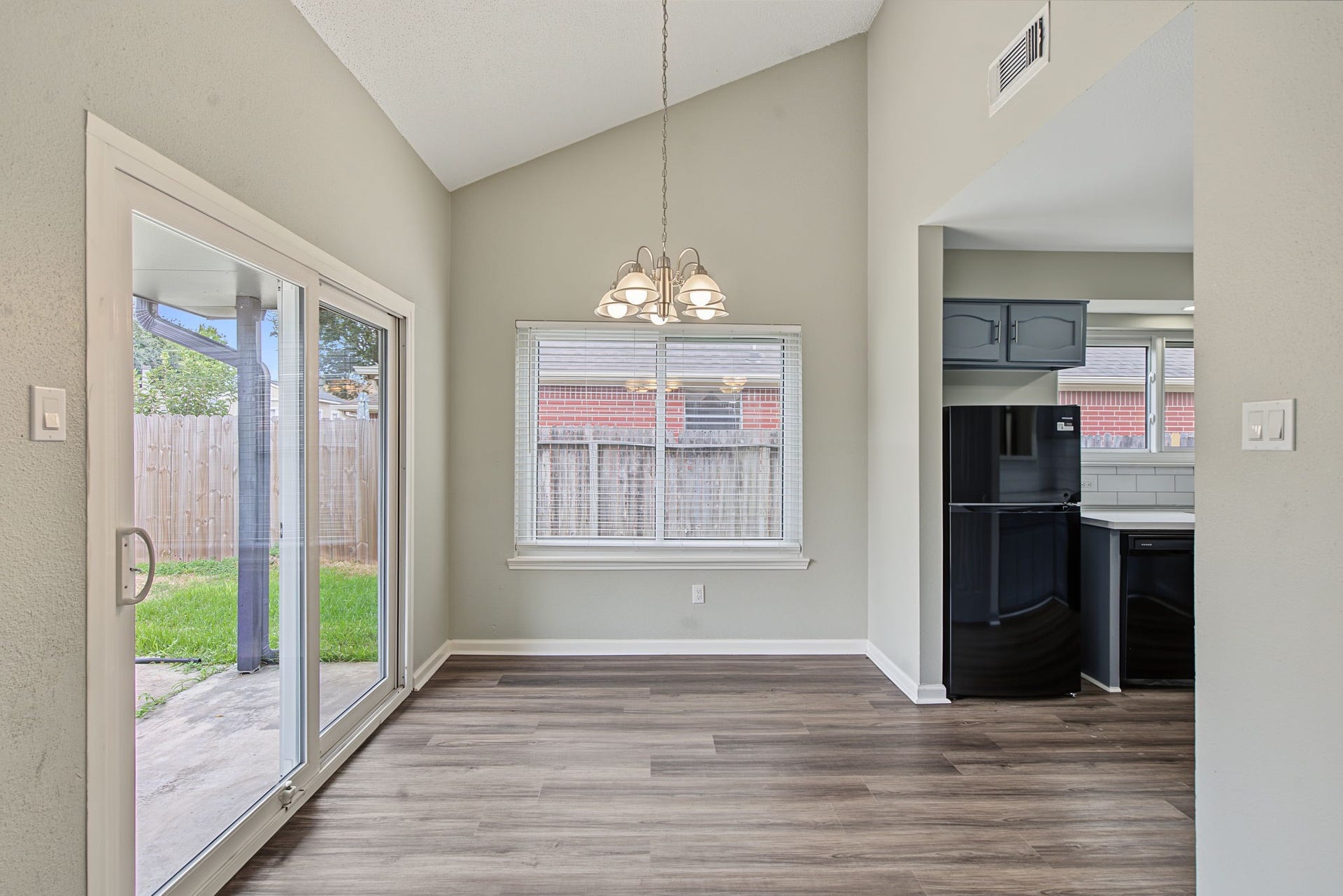 8406 Woodland Willows Drive, Houston, TX 77083