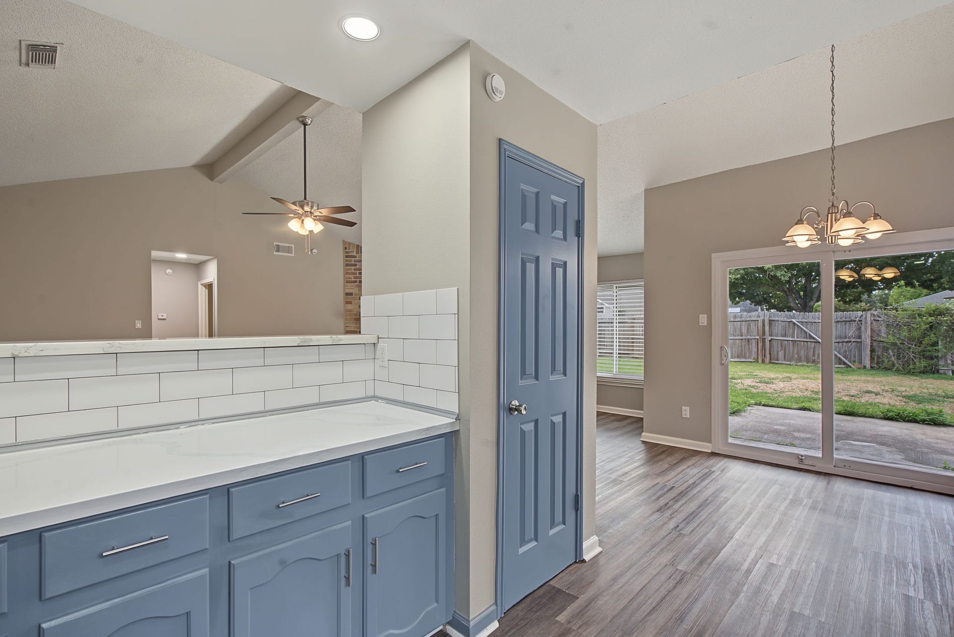 8406 Woodland Willows Drive, Houston, TX 77083