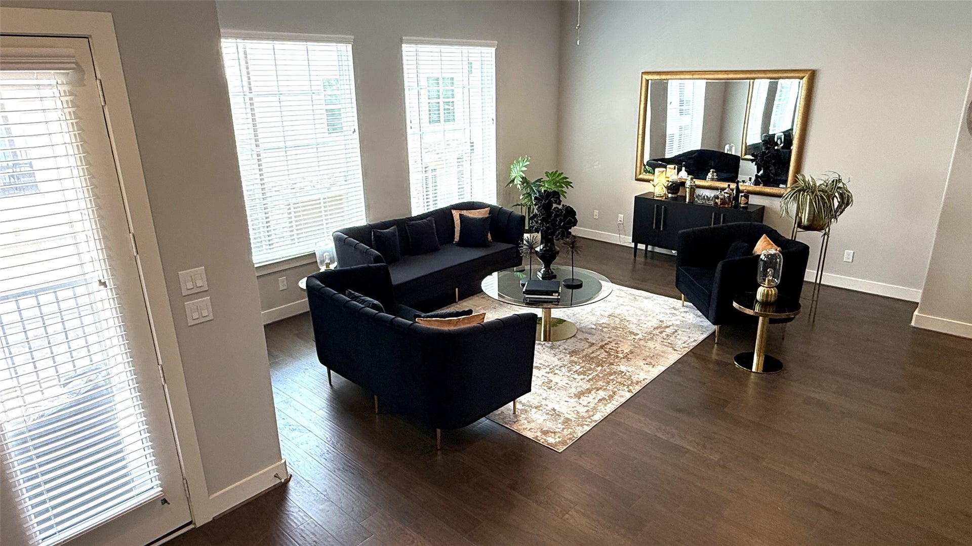 10906 Brookeshire Chase Lane Lane, Houston, TX 77043 10906 Brookeshire Chase Lane Lane, Houston, TX 77043