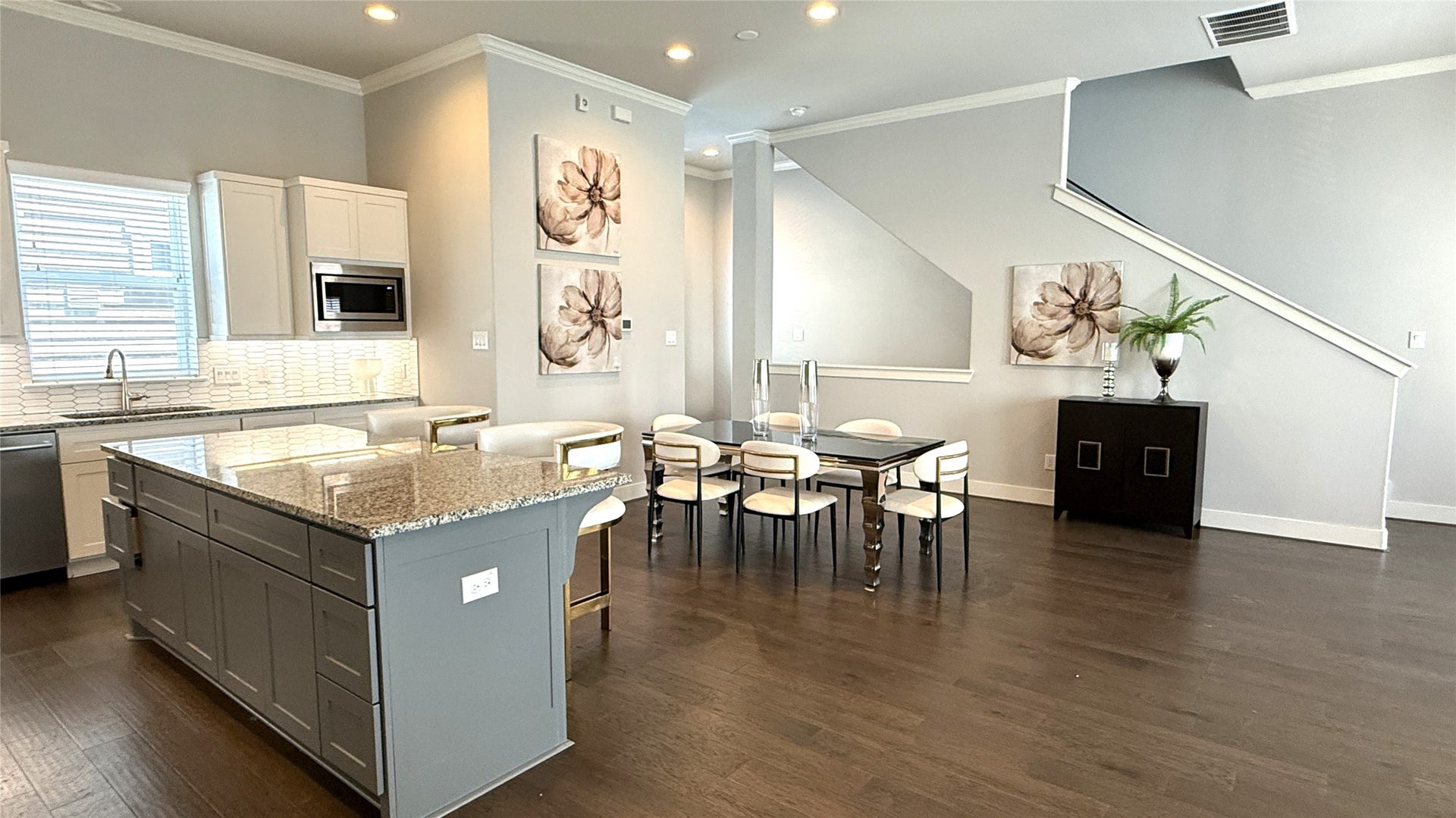 10906 Brookeshire Chase Lane Lane, Houston, TX 77043 10906 Brookeshire Chase Lane Lane, Houston, TX 77043
