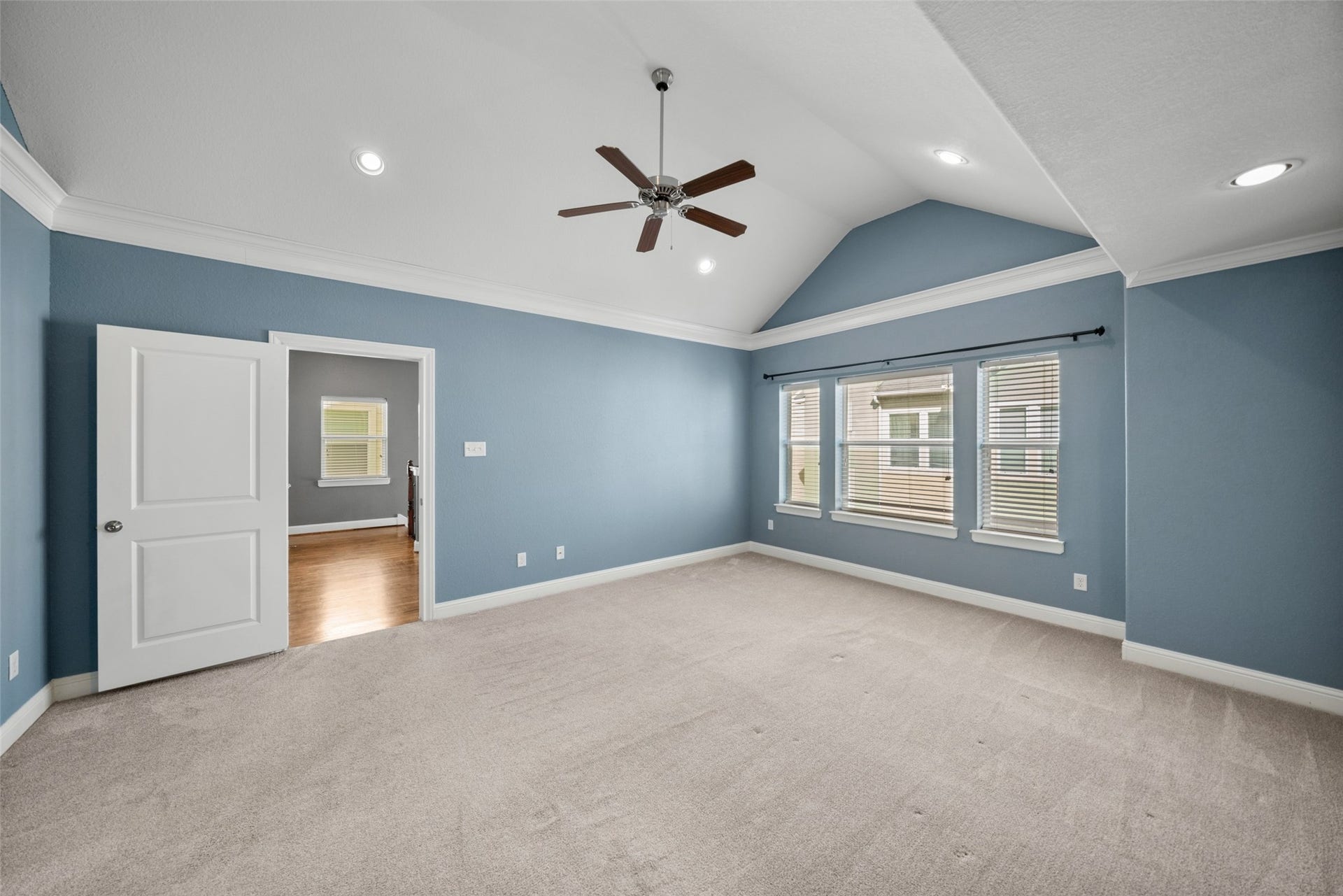 2306 Beall Street, Houston, TX 77008 Primary Bedroom