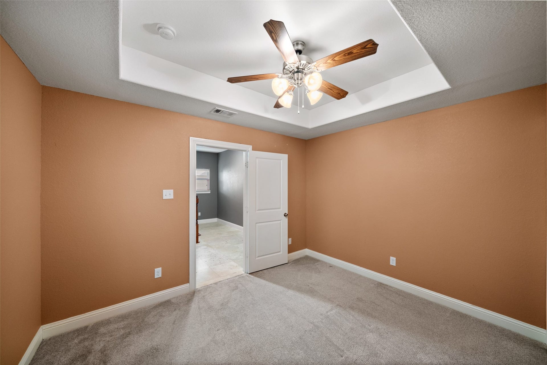 2306 Beall Street, Houston, TX 77008 Secondary Bedroom (first floor)