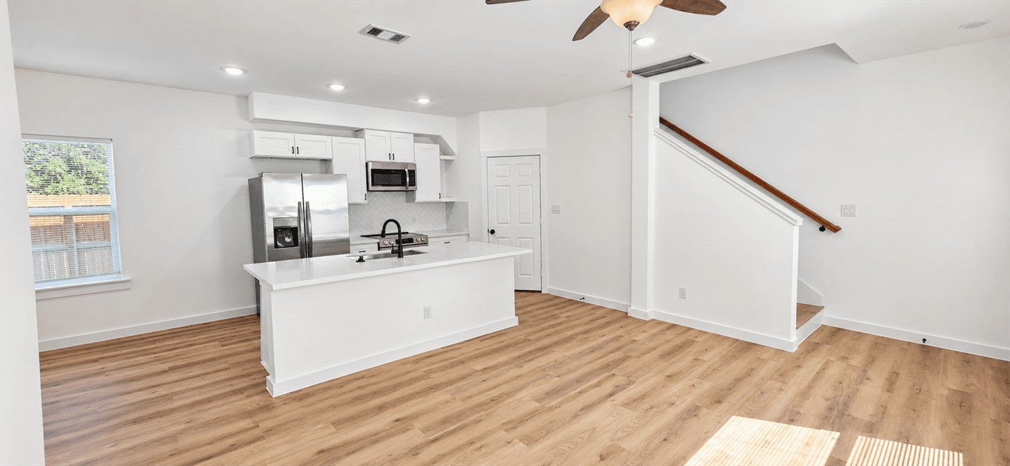 1052 North Ln Unit B, Houston, TX 77088 1052 North Ln Unit B, Houston, TX 77088