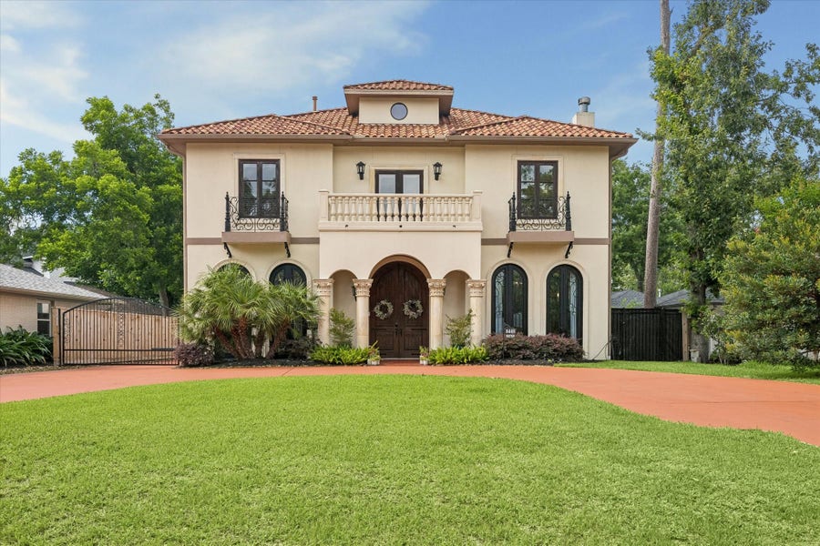 Property photo for 8448 Westview Drive, Houston, TX