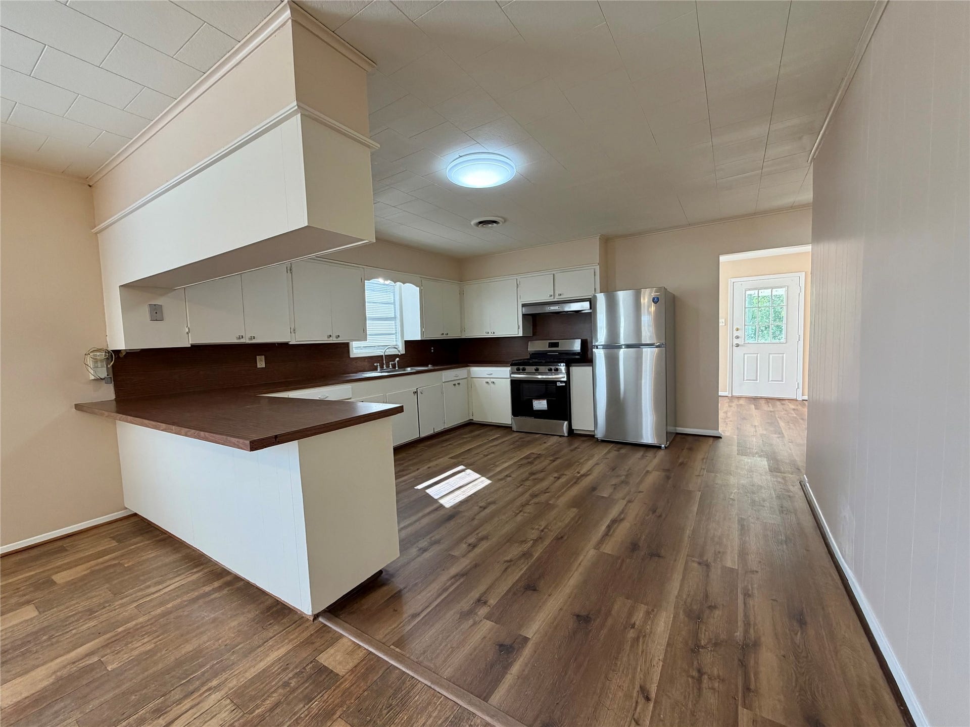 703 W 4th Street, Freeport, TX 77541 703 W 4th Street, Freeport, TX 77541