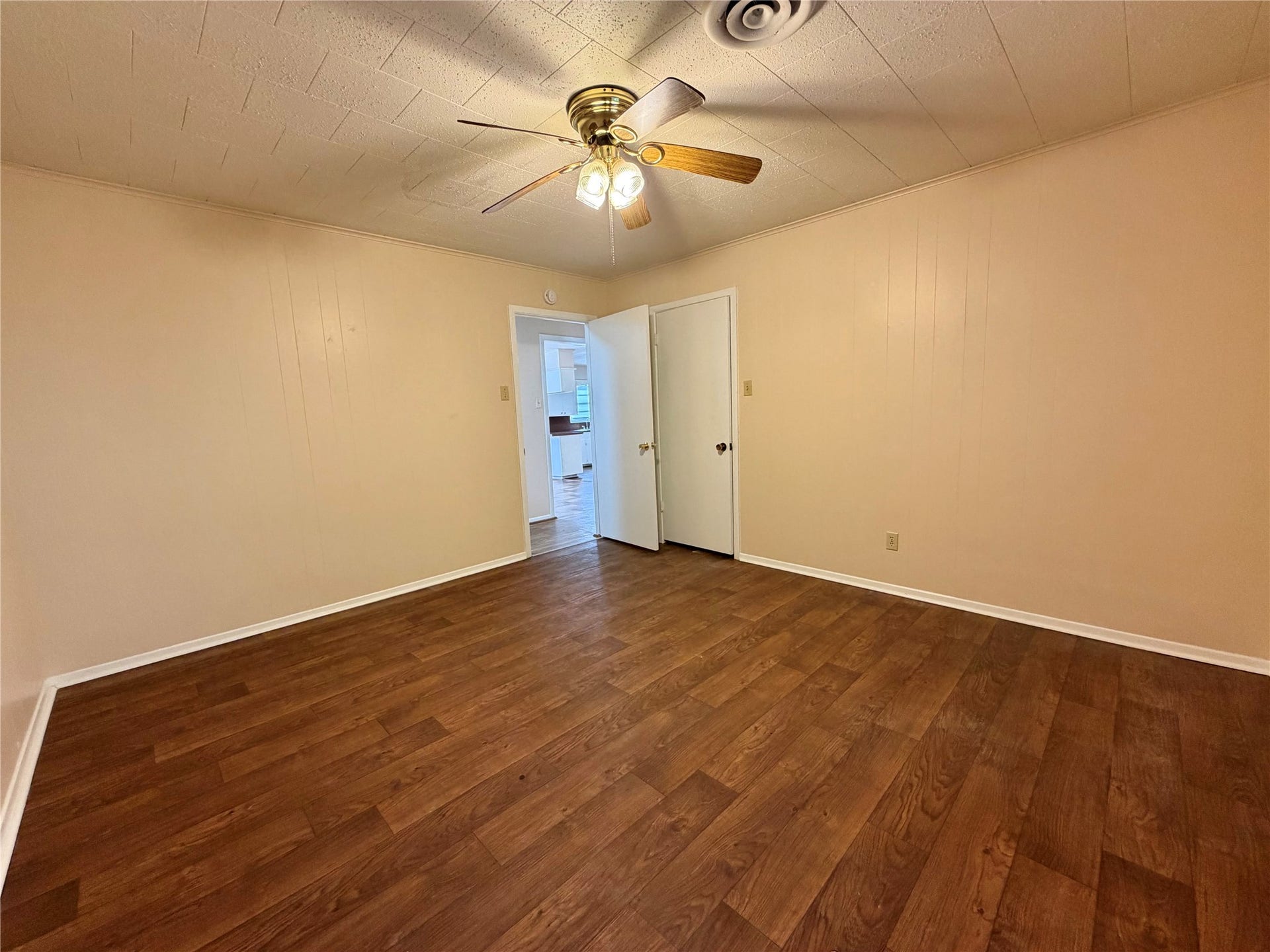 703 W 4th Street, Freeport, TX 77541 703 W 4th Street, Freeport, TX 77541