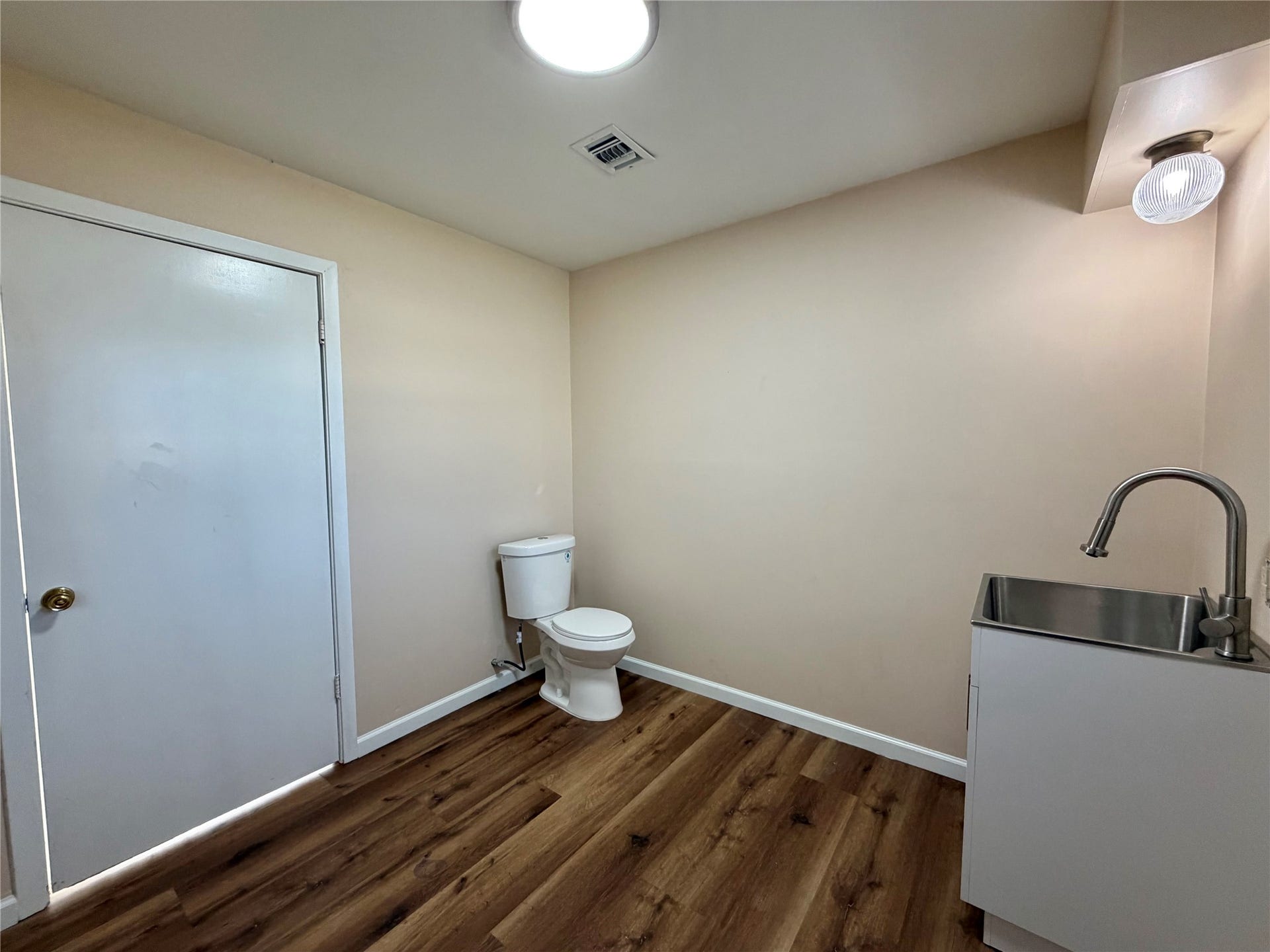 703 W 4th Street, Freeport, TX 77541 703 W 4th Street, Freeport, TX 77541