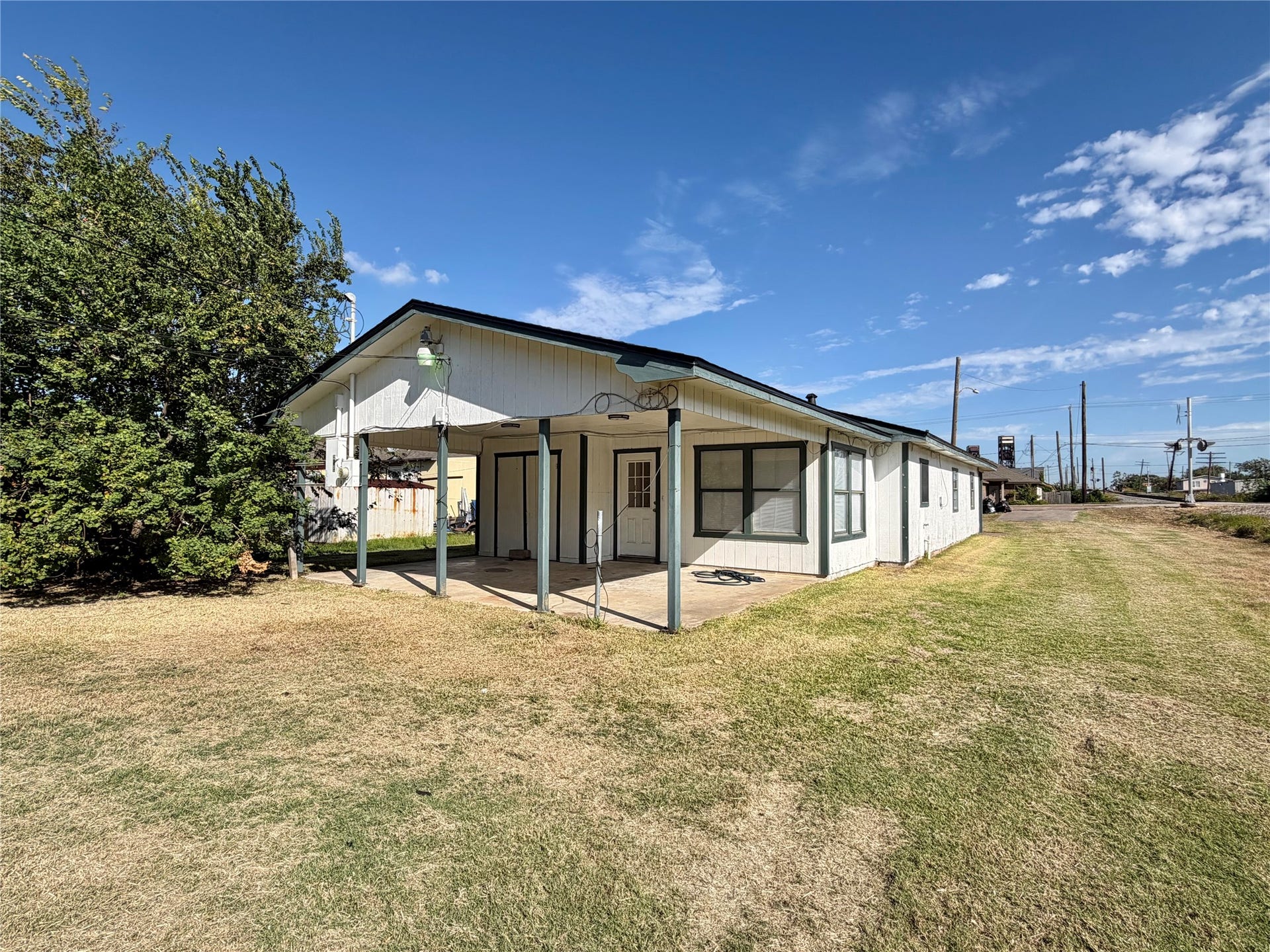 703 W 4th Street, Freeport, TX 77541 703 W 4th Street, Freeport, TX 77541