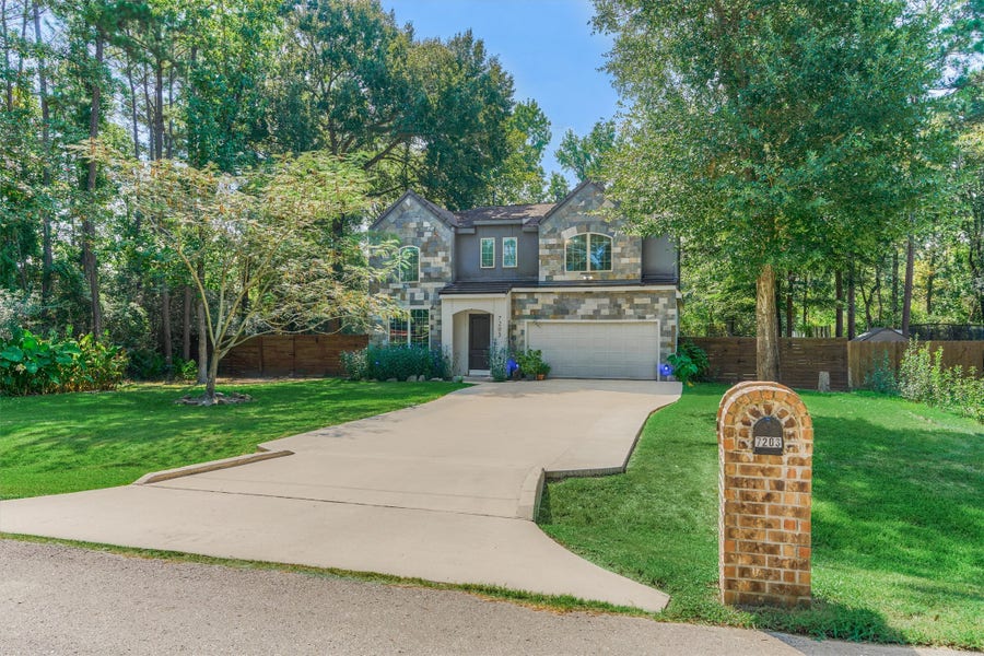 Property photo for 7203 Ponderosa Drive, Magnolia, TX