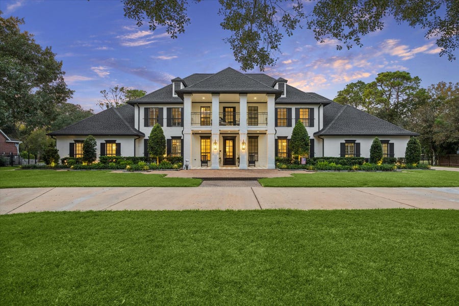 Property photo for 704 Tall Pines Drive, Friendswood, TX