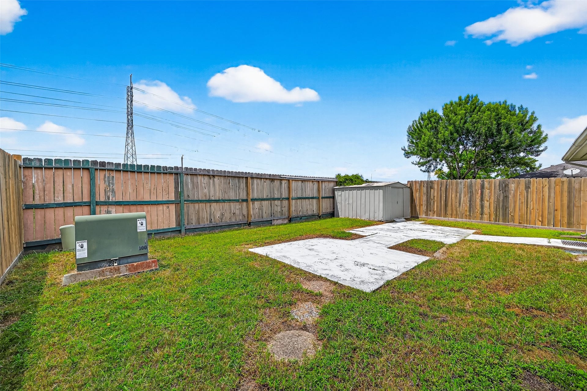 8414 Dovecott Lane, Houston, TX 77083 8414 Dovecott Lane, Houston, TX 77083