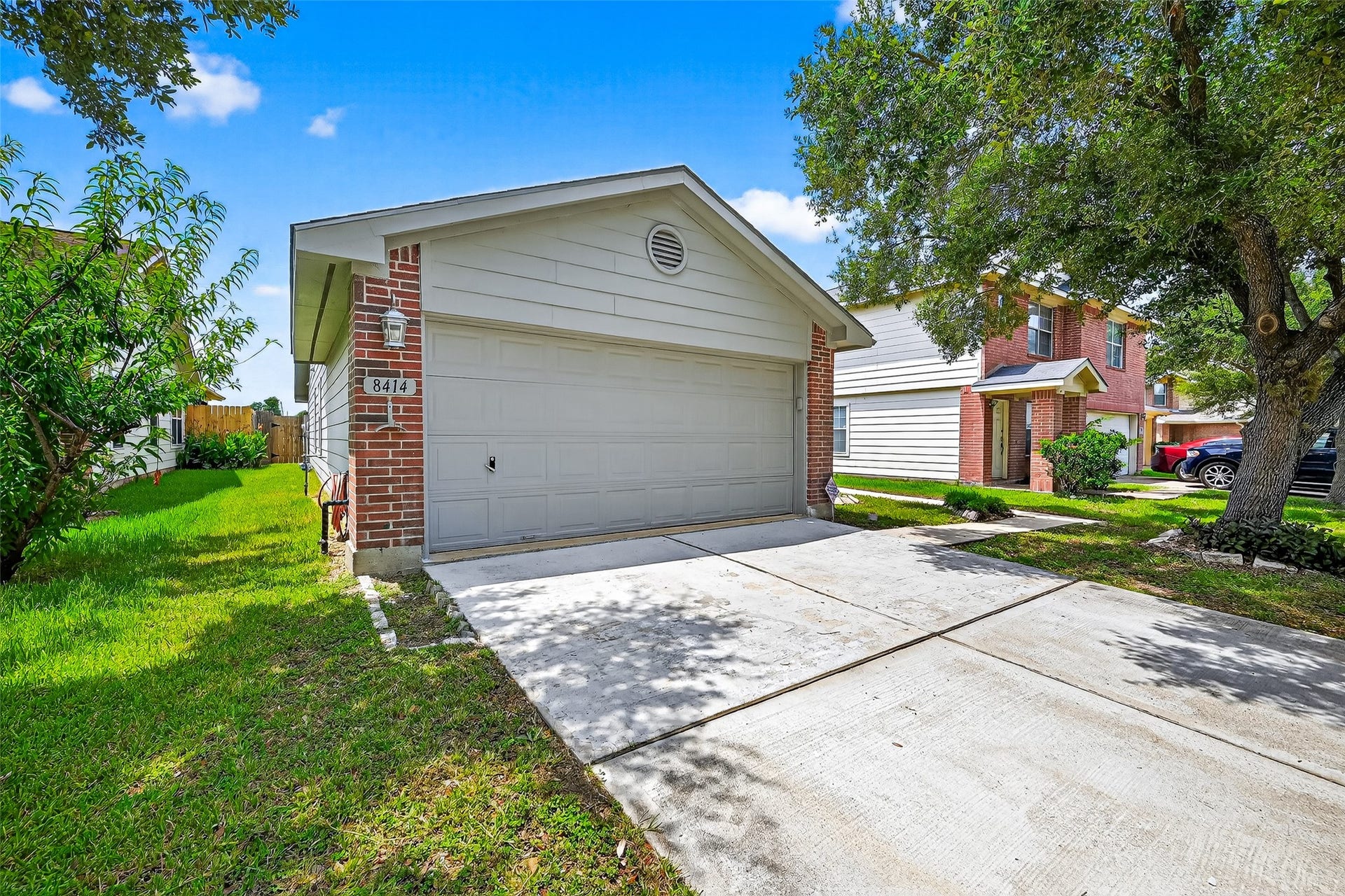 8414 Dovecott Lane, Houston, TX 77083 8414 Dovecott Lane, Houston, TX 77083