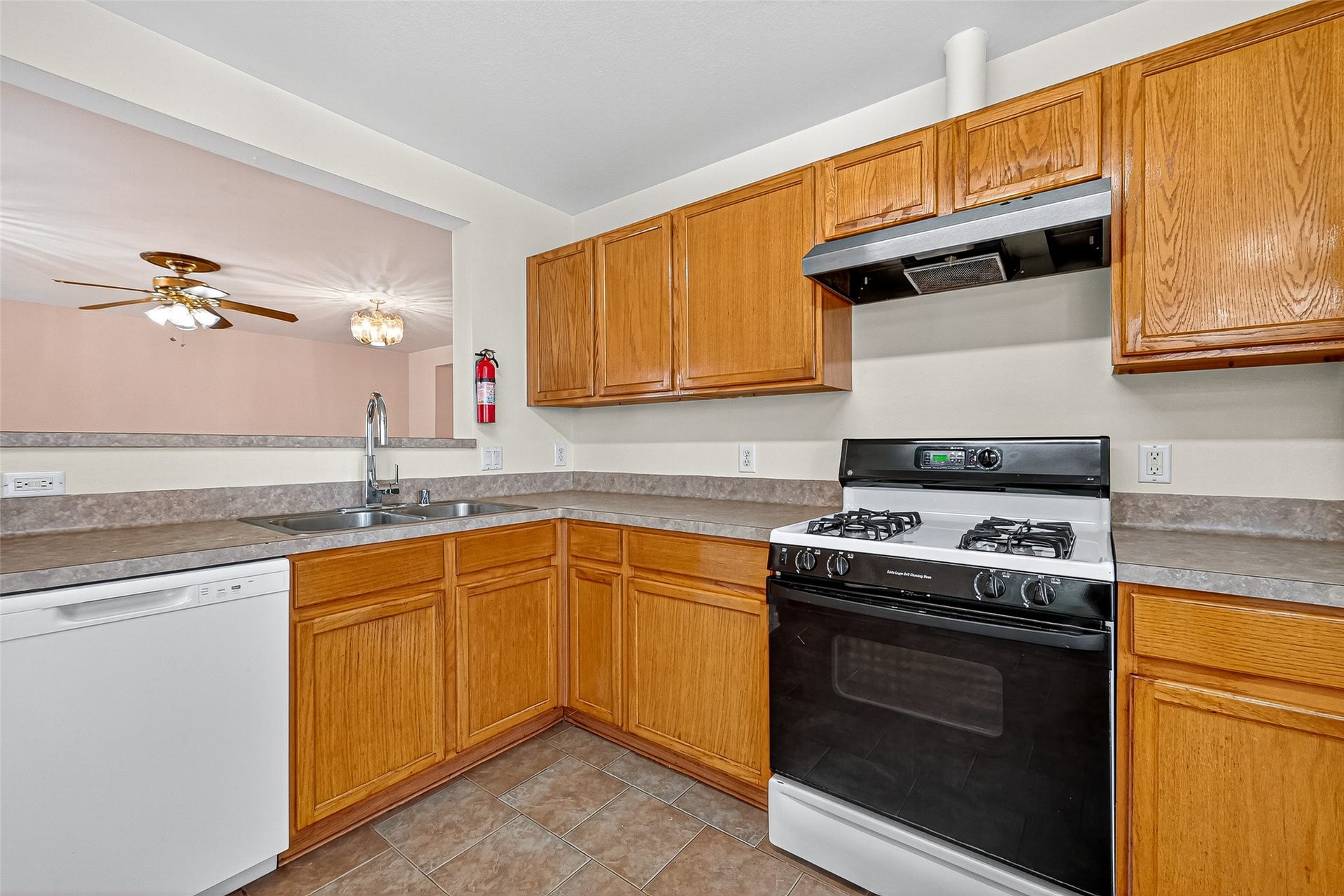 8414 Dovecott Lane, Houston, TX 77083 8414 Dovecott Lane, Houston, TX 77083