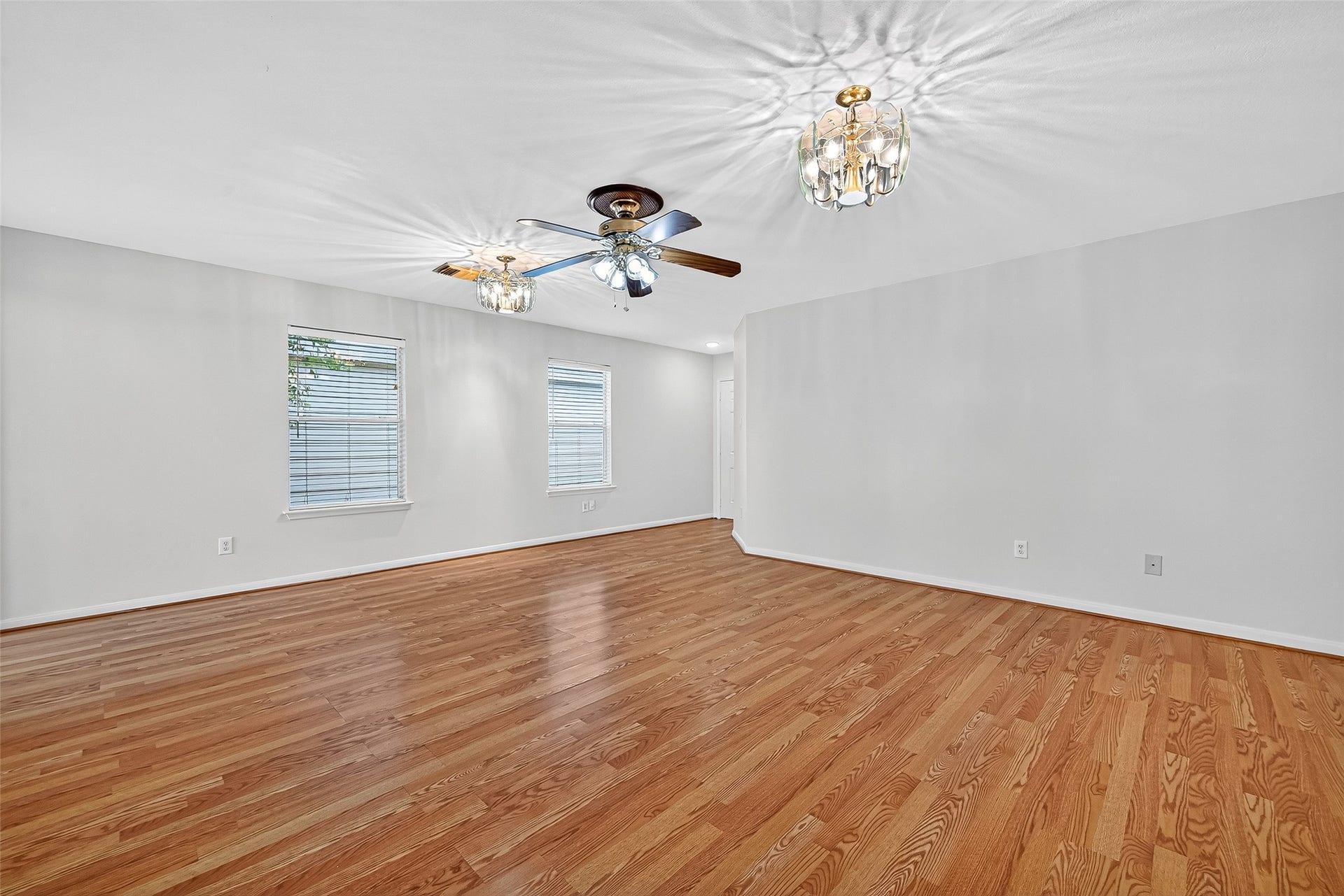 8414 Dovecott Lane, Houston, TX 77083 8414 Dovecott Lane, Houston, TX 77083