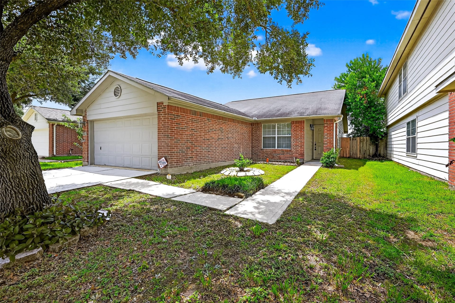 8414 Dovecott Lane, Houston, TX 77083 8414 Dovecott Lane, Houston, TX 77083