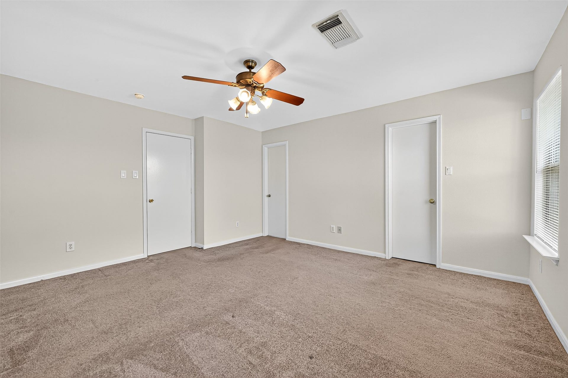 8414 Dovecott Lane, Houston, TX 77083 8414 Dovecott Lane, Houston, TX 77083