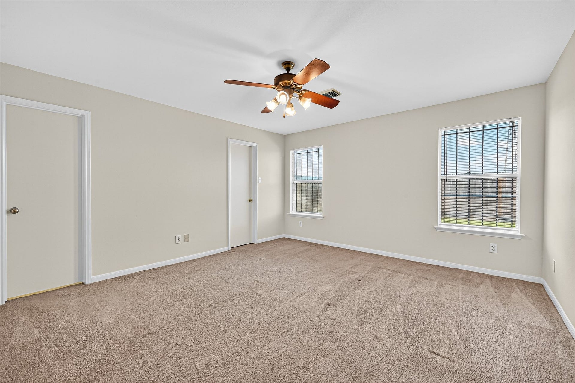 8414 Dovecott Lane, Houston, TX 77083 8414 Dovecott Lane, Houston, TX 77083