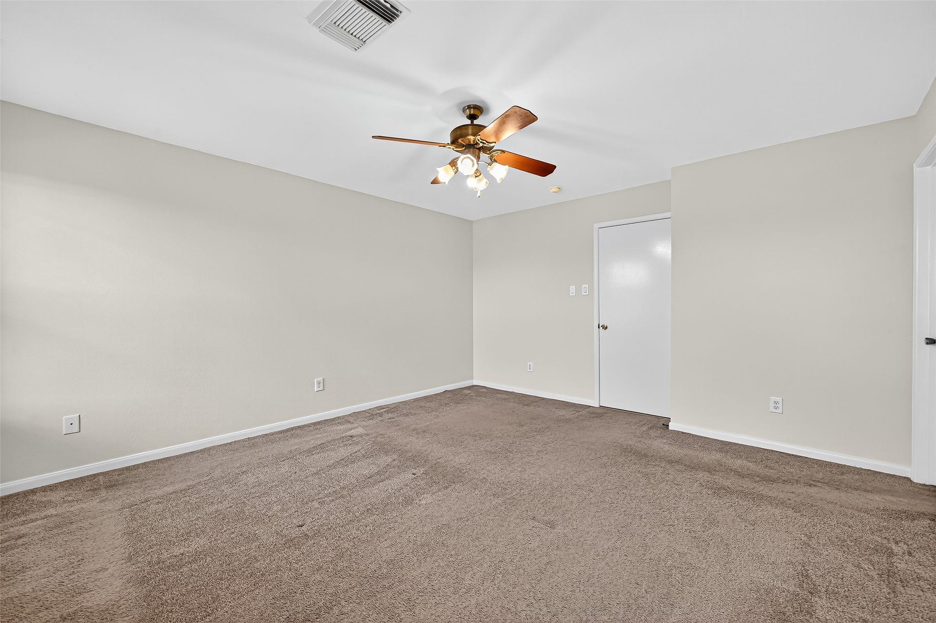 8414 Dovecott Lane, Houston, TX 77083 8414 Dovecott Lane, Houston, TX 77083
