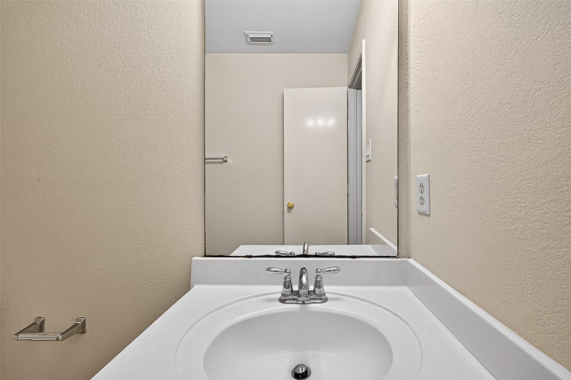 8414 Dovecott Lane, Houston, TX 77083 8414 Dovecott Lane, Houston, TX 77083
