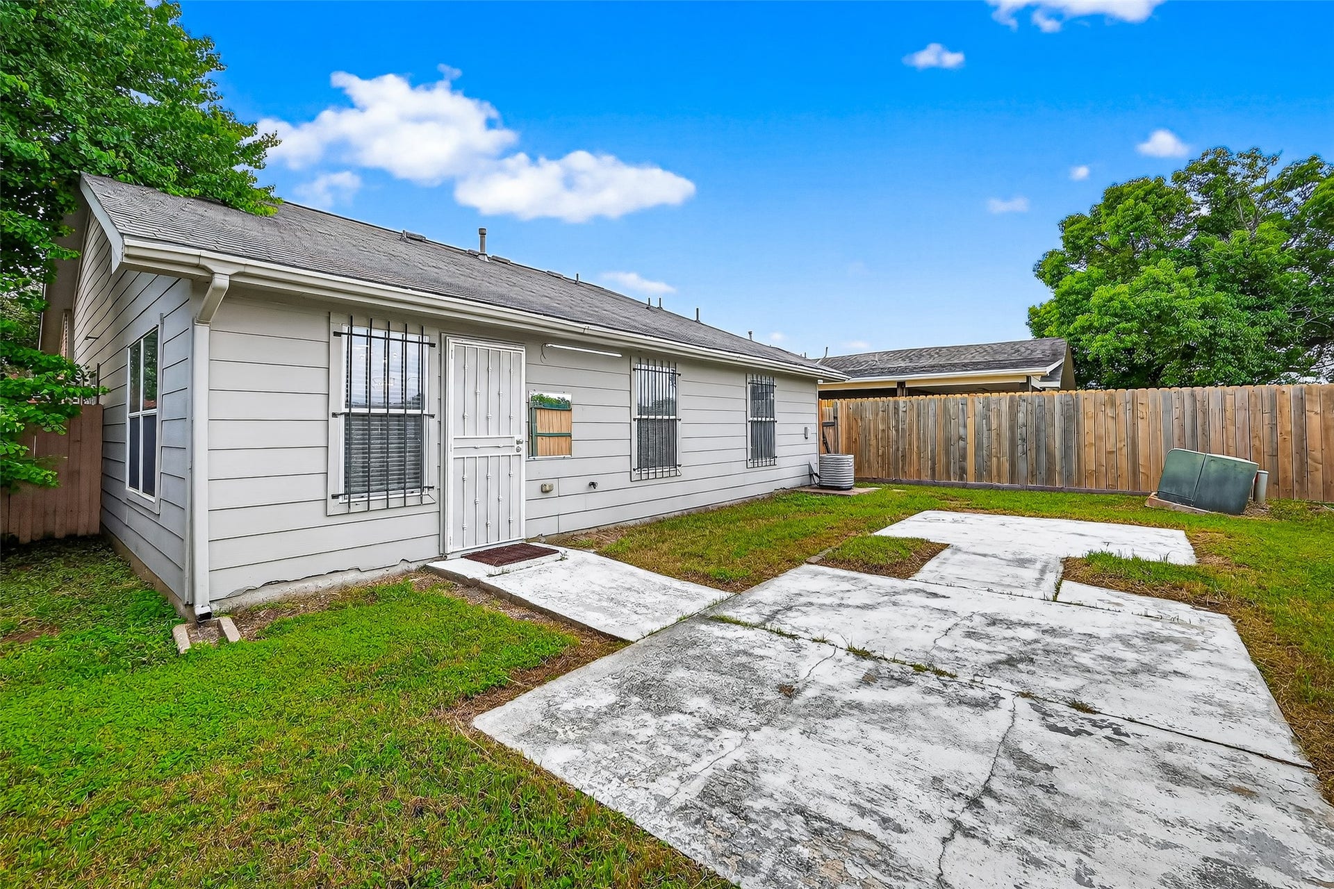 8414 Dovecott Lane, Houston, TX 77083 8414 Dovecott Lane, Houston, TX 77083