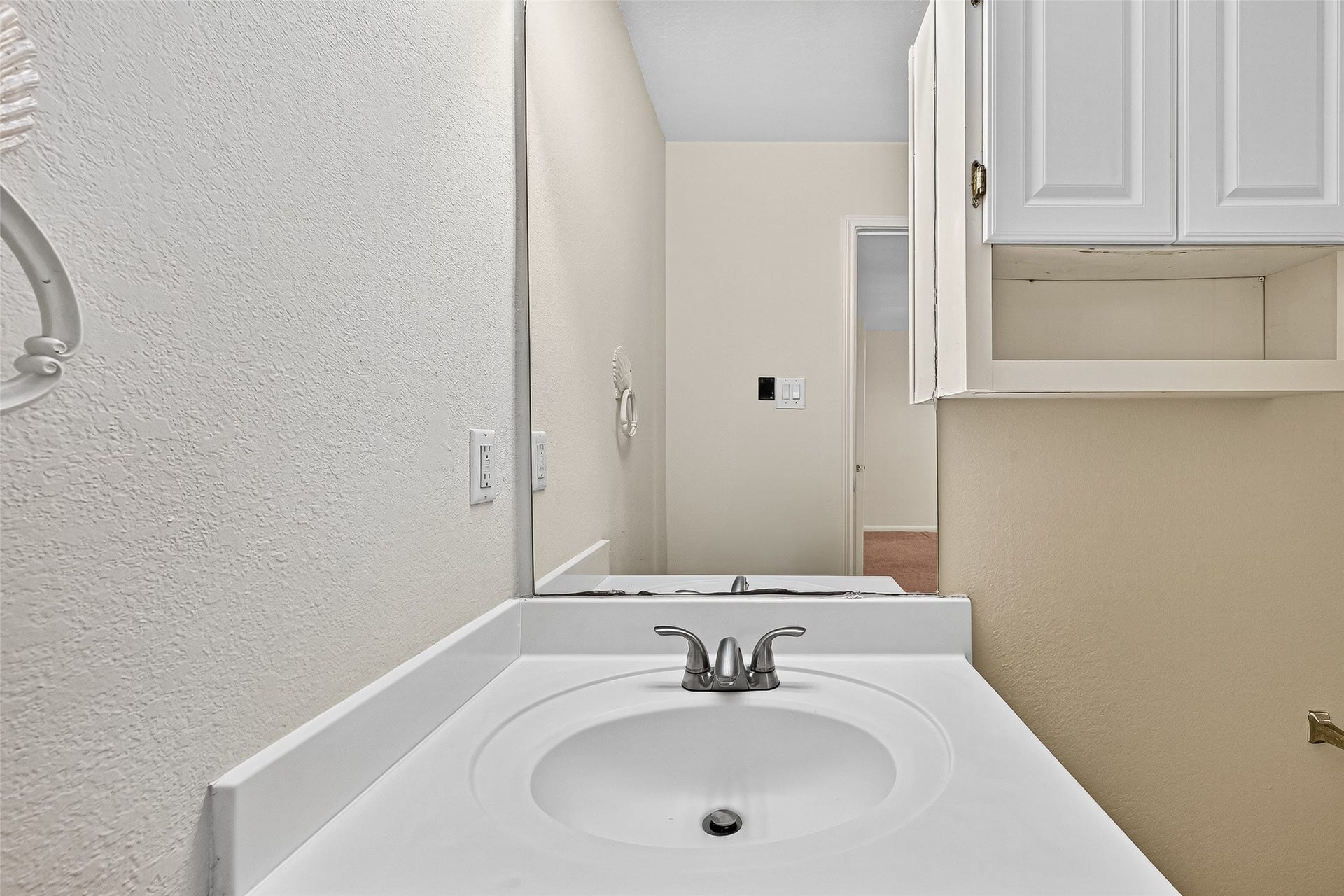 8414 Dovecott Lane, Houston, TX 77083 8414 Dovecott Lane, Houston, TX 77083