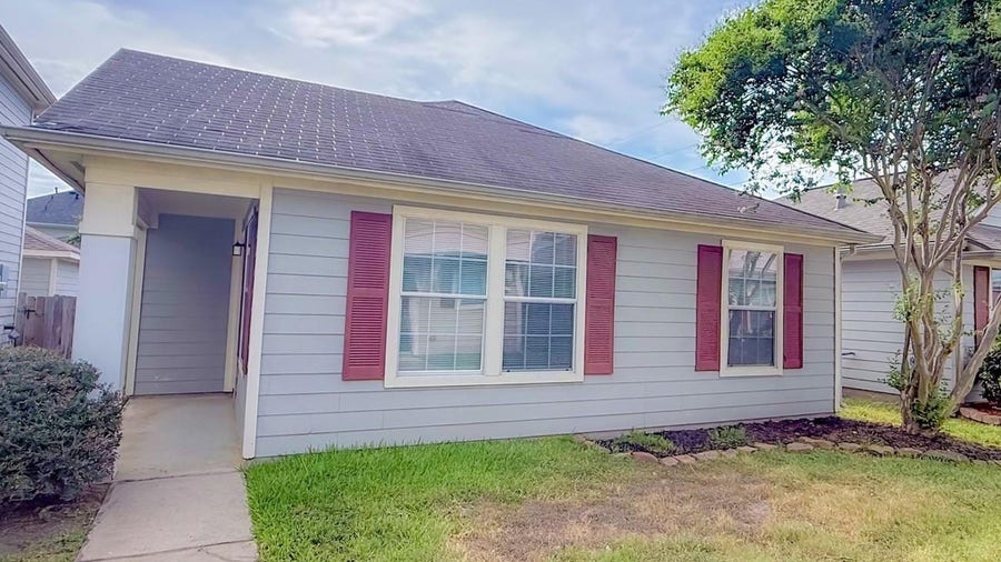 Property photo for 1023 Verde Trails Drive, Houston, TX