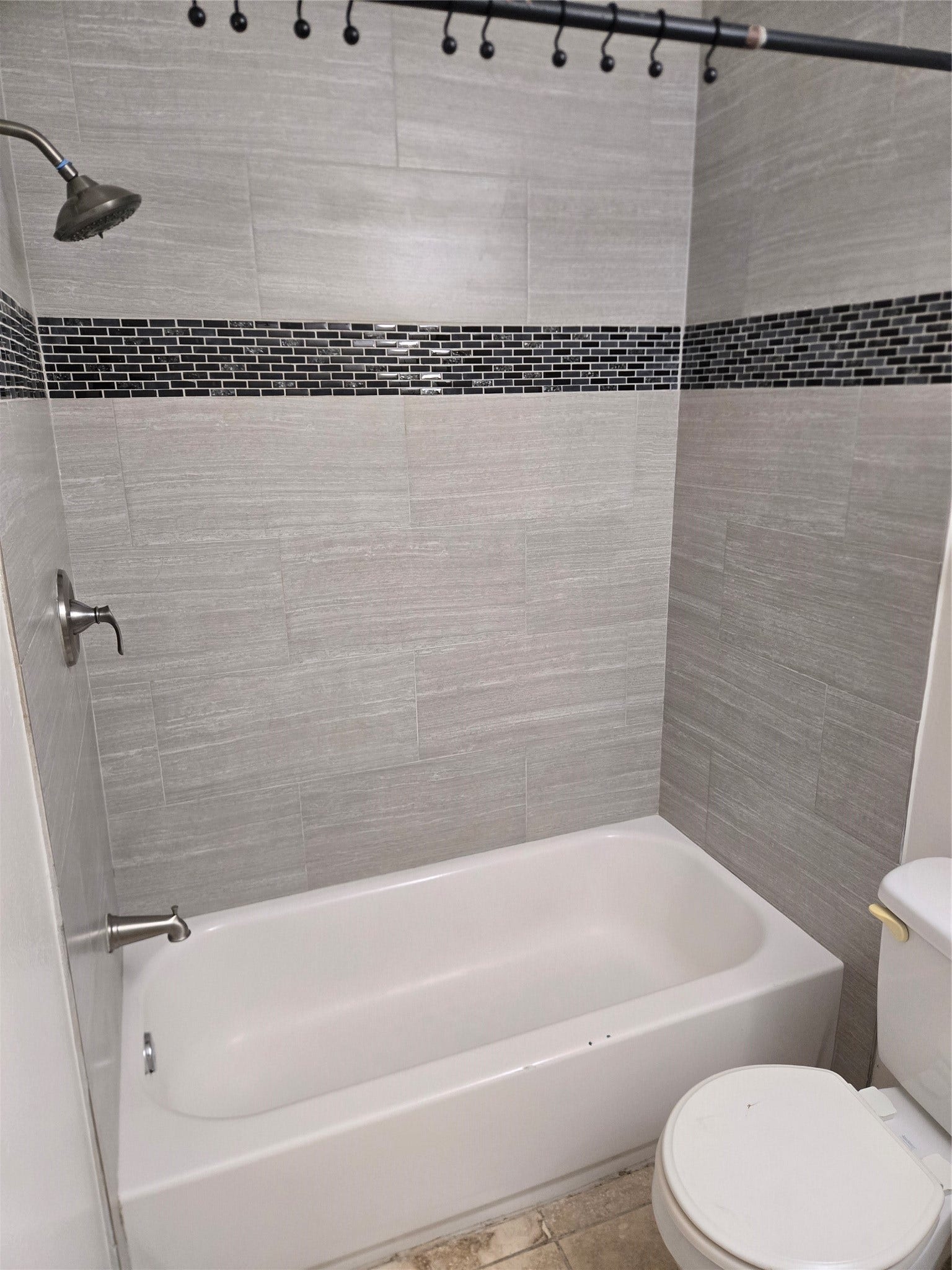 8299 Cambridge Street, #603, Houston, TX 77054 Bathroom