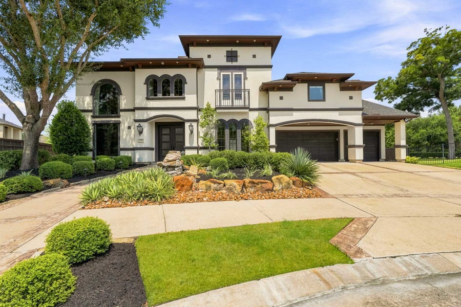 Property photo for 55 Prato Park Drive, Missouri City, TX