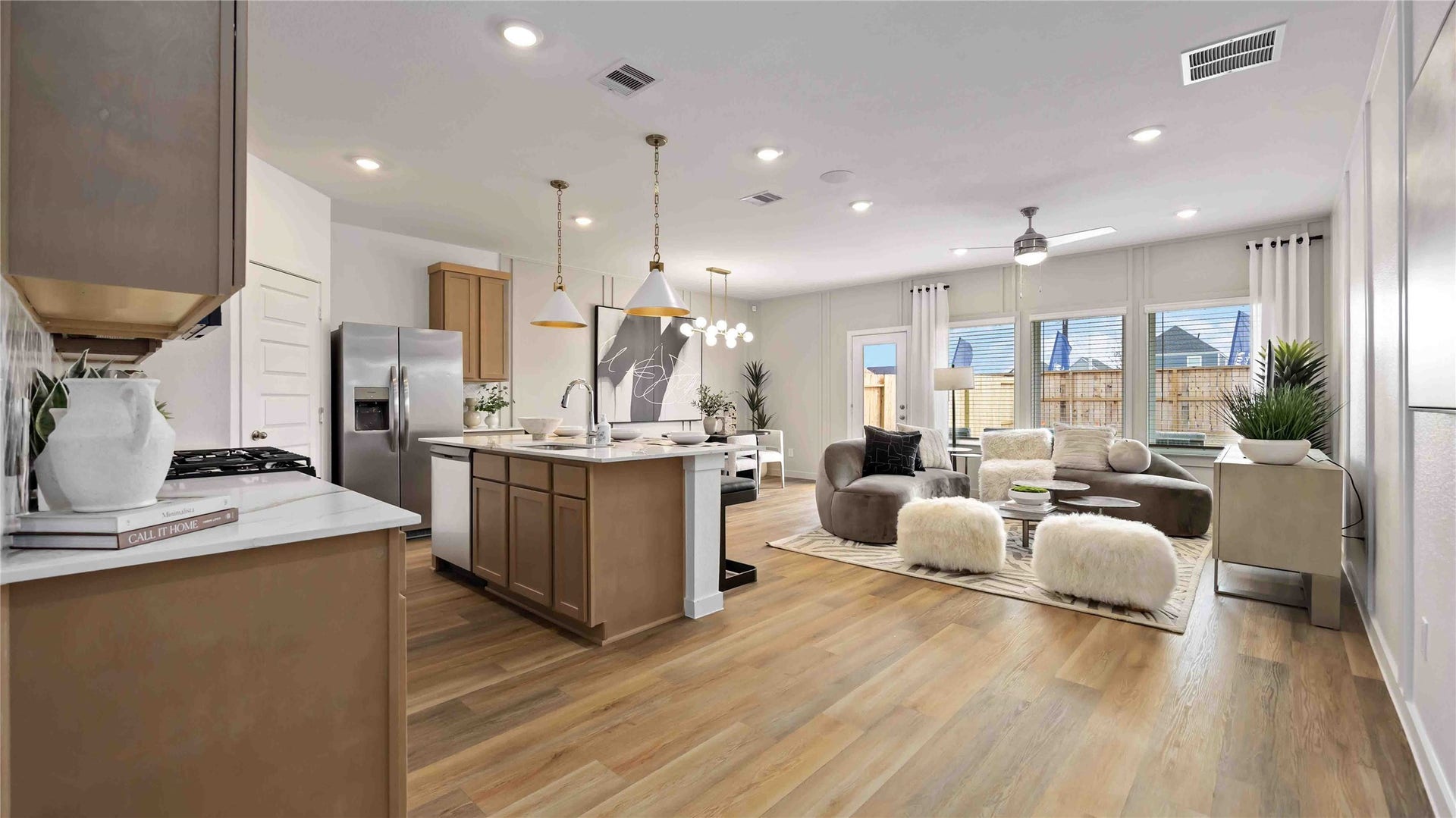 821 Gran Torino Drive, Houston, TX 77051 821 Gran Torino Drive, Houston, TX 77051