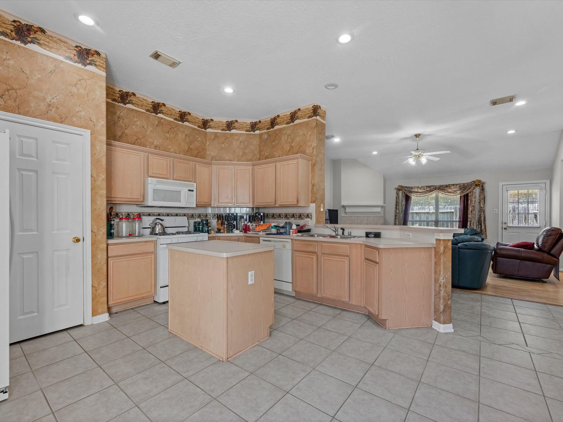 18707 Candle Park Drive, Spring, TX 77388 18707 Candle Park Drive, Spring, TX 77388