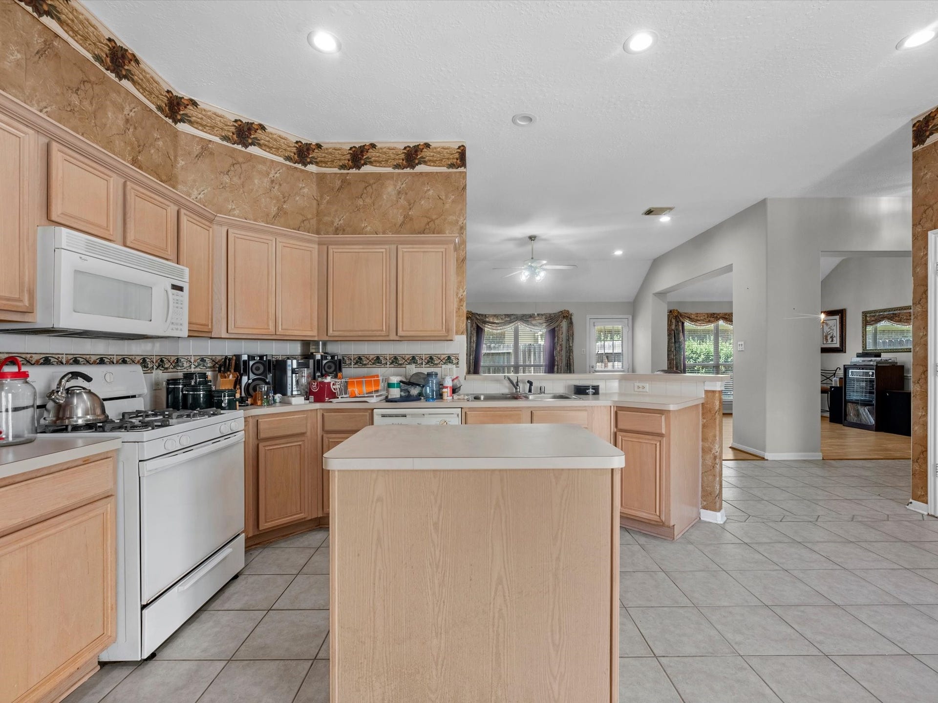 18707 Candle Park Drive, Spring, TX 77388 18707 Candle Park Drive, Spring, TX 77388