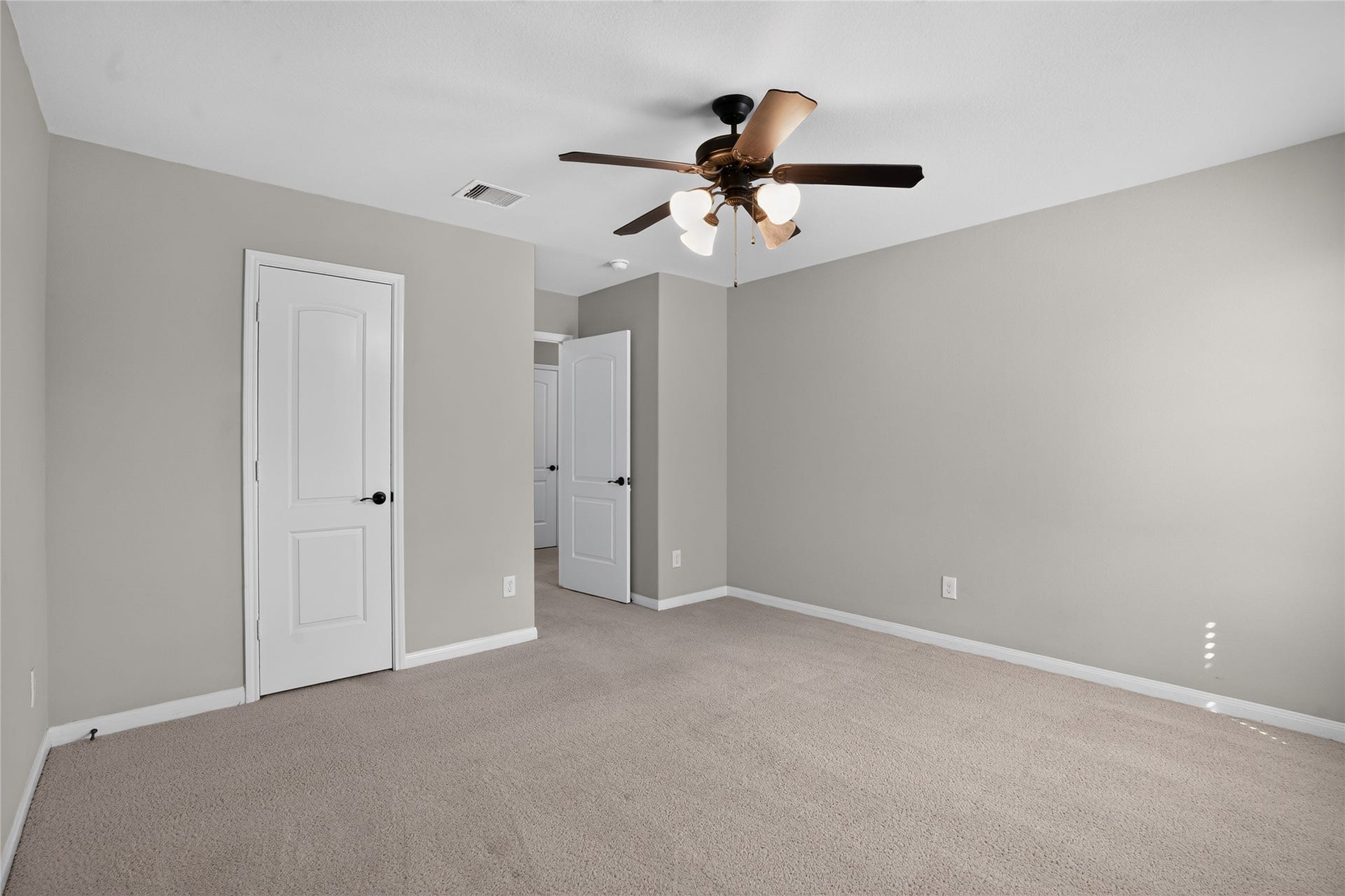 7611 Dragon Pearls Lane, Conroe, TX 77304 7611 Dragon Pearls Lane, Conroe, TX 77304