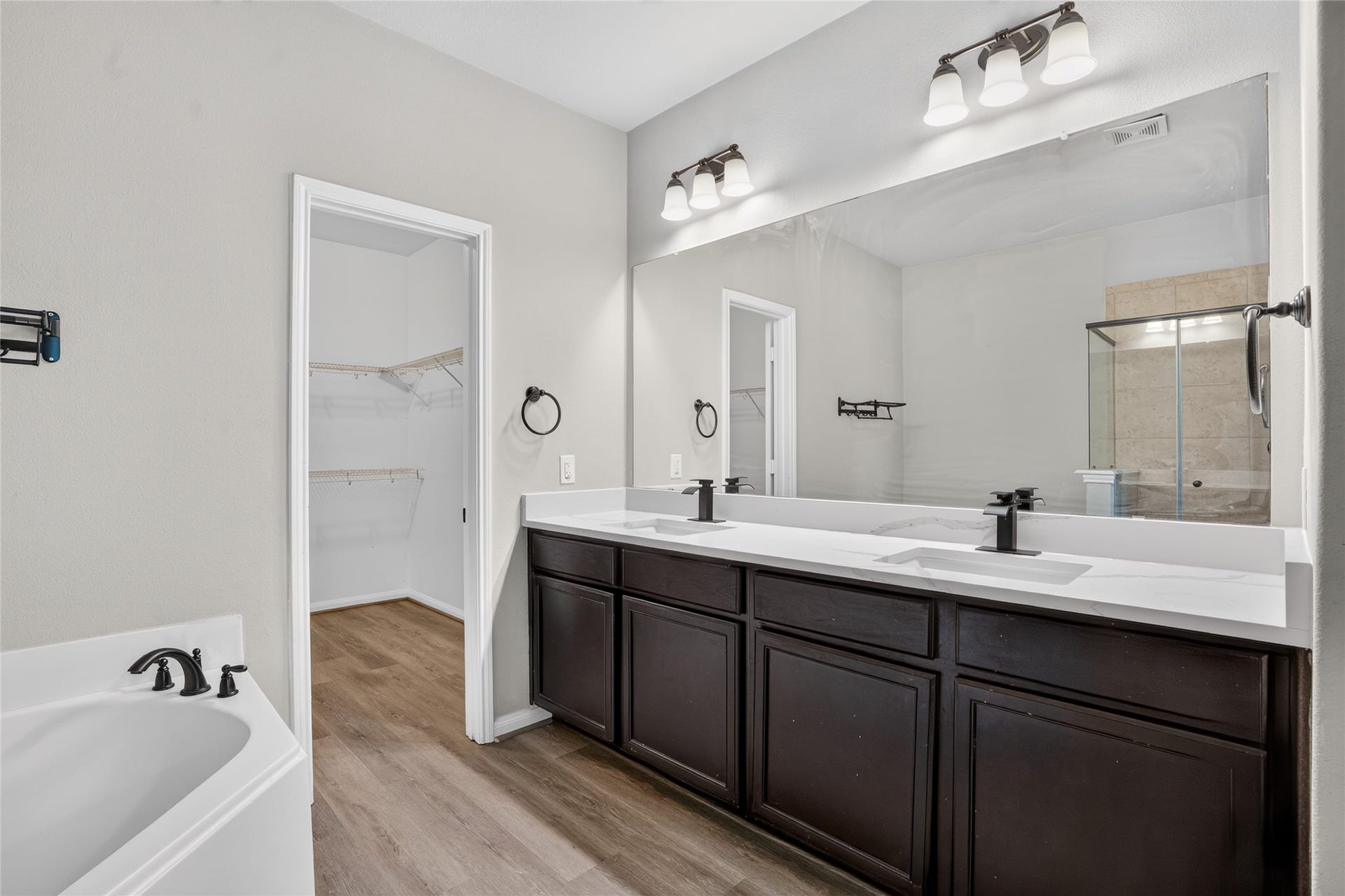 7611 Dragon Pearls Lane, Conroe, TX 77304 7611 Dragon Pearls Lane, Conroe, TX 77304
