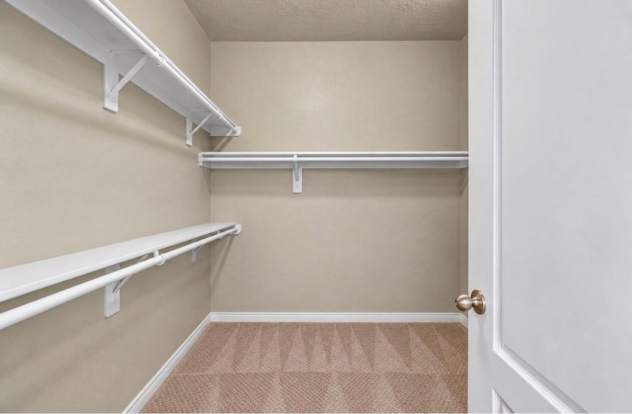 203 Canvasback Drive, Clute, TX 77531