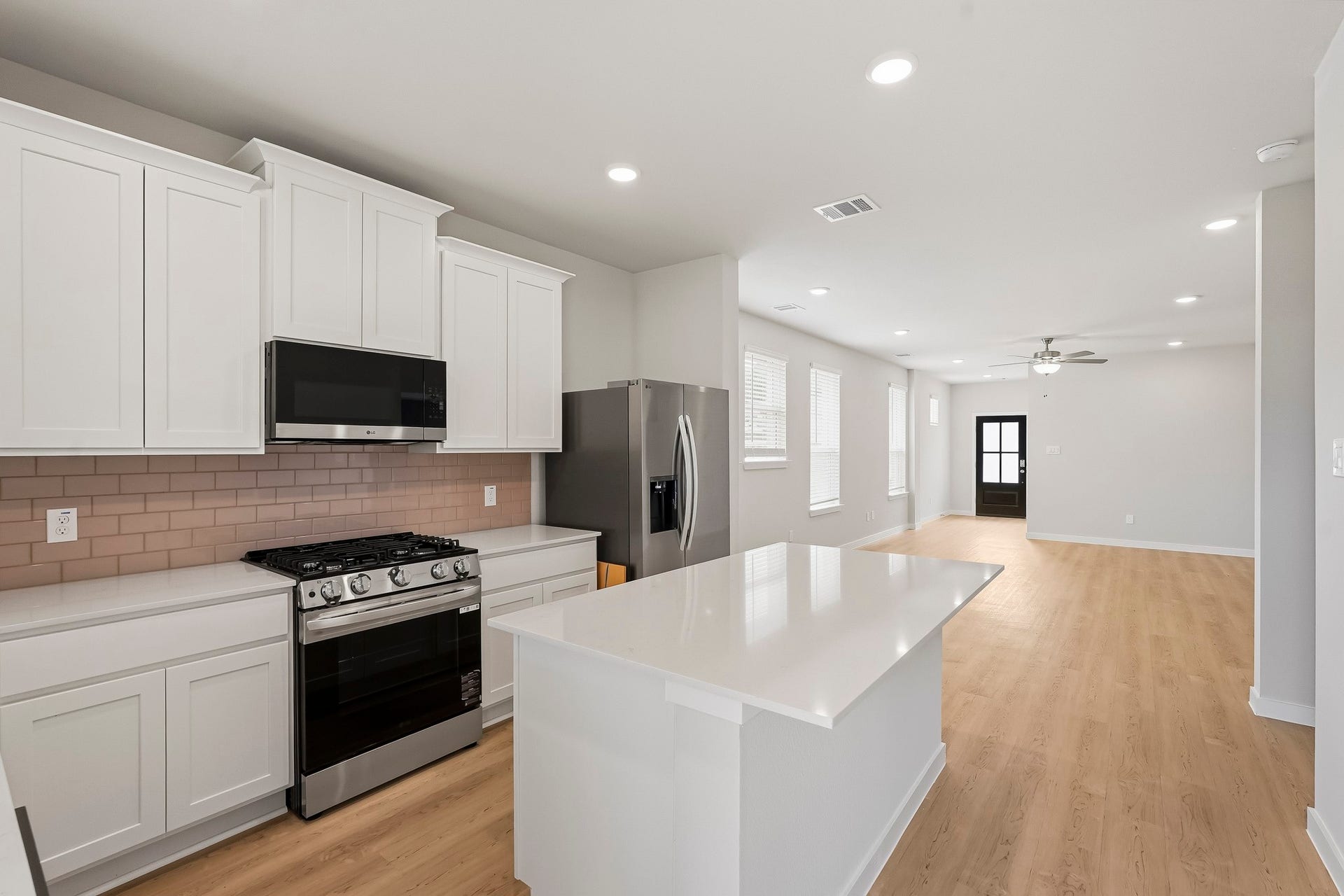 15450 Park Perch Place, Magnolia, TX 77354 15450 Park Perch Place, Magnolia, TX 77354