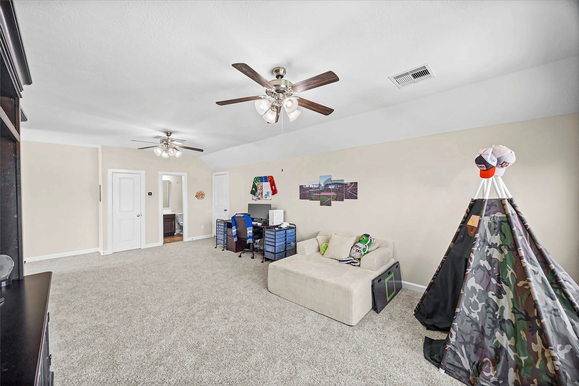 3306 Asbury Glen Court, Spring, TX 77386 3306 Asbury Glen Court, Spring, TX 77386