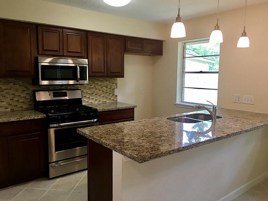 5115 Tashkent Drive, Friendswood, TX 77546 5115 Tashkent Drive, Friendswood, TX 77546