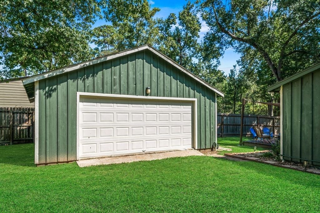 819 Spokane River Road, Conroe, TX 77316