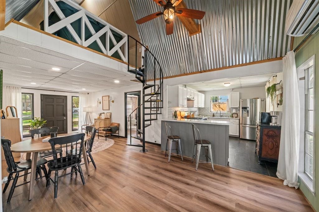 Valuted ceiling