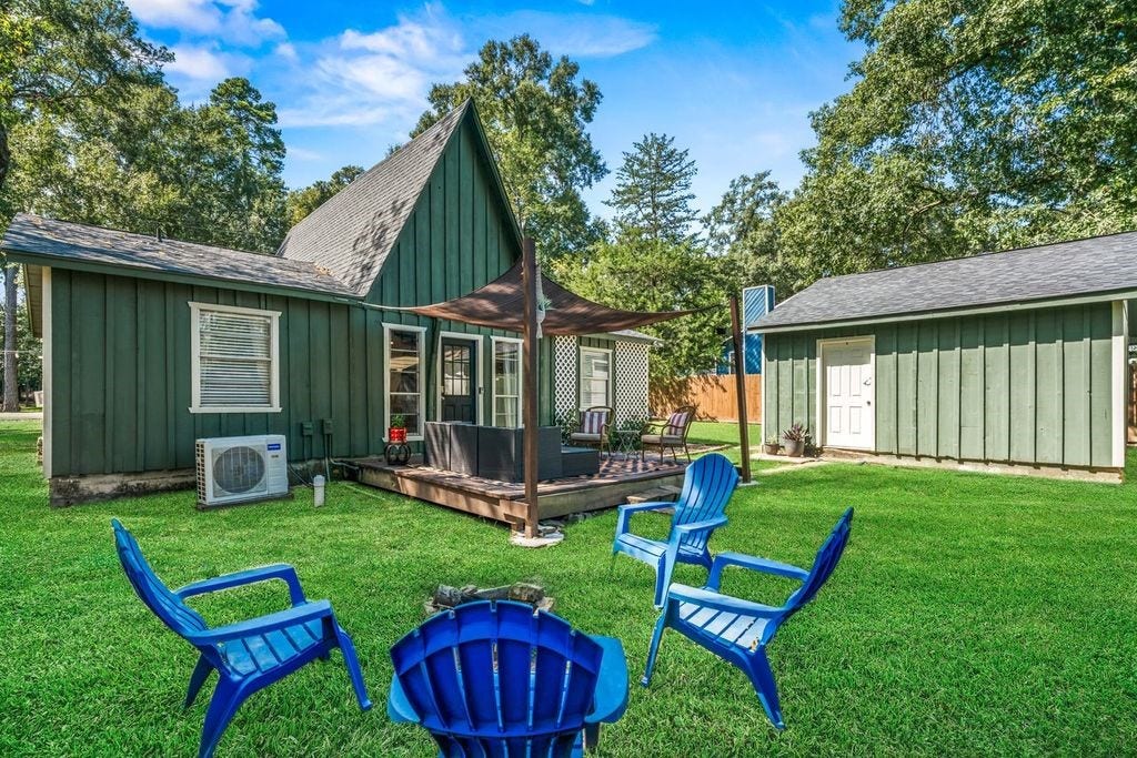 Larger lot 10,000 sq ft