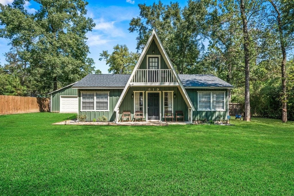Enhance grass, transitioning into fall season