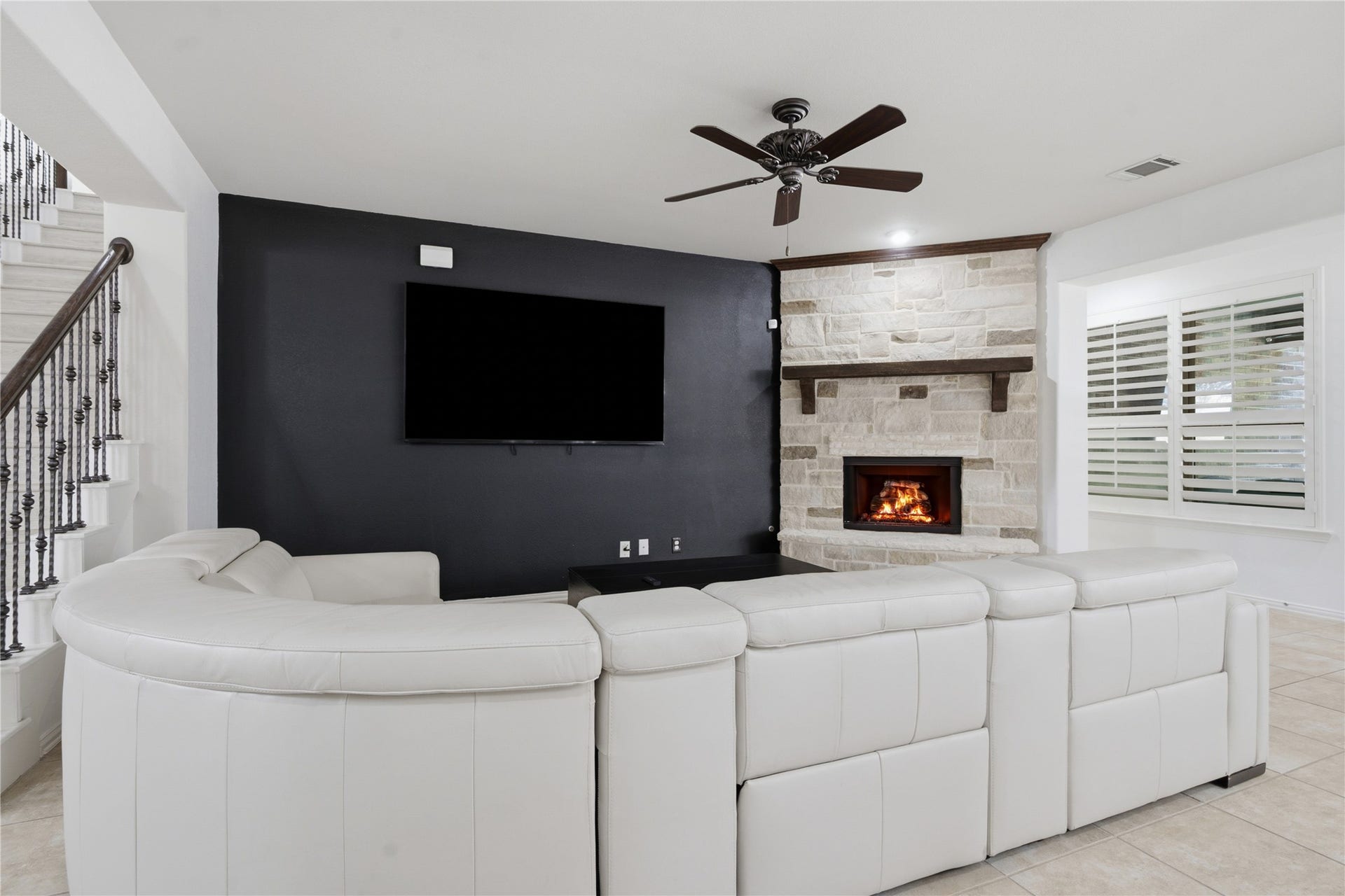 8215 Horsetail Court, Conroe, TX 77385 8215 Horsetail Court, Conroe, TX 77385