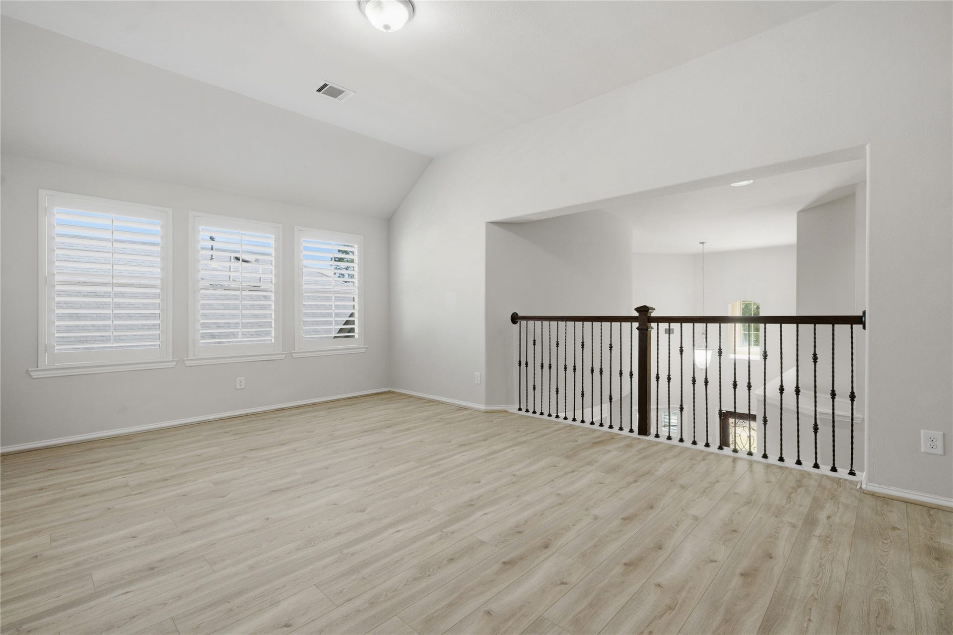 8215 Horsetail Court, Conroe, TX 77385 8215 Horsetail Court, Conroe, TX 77385